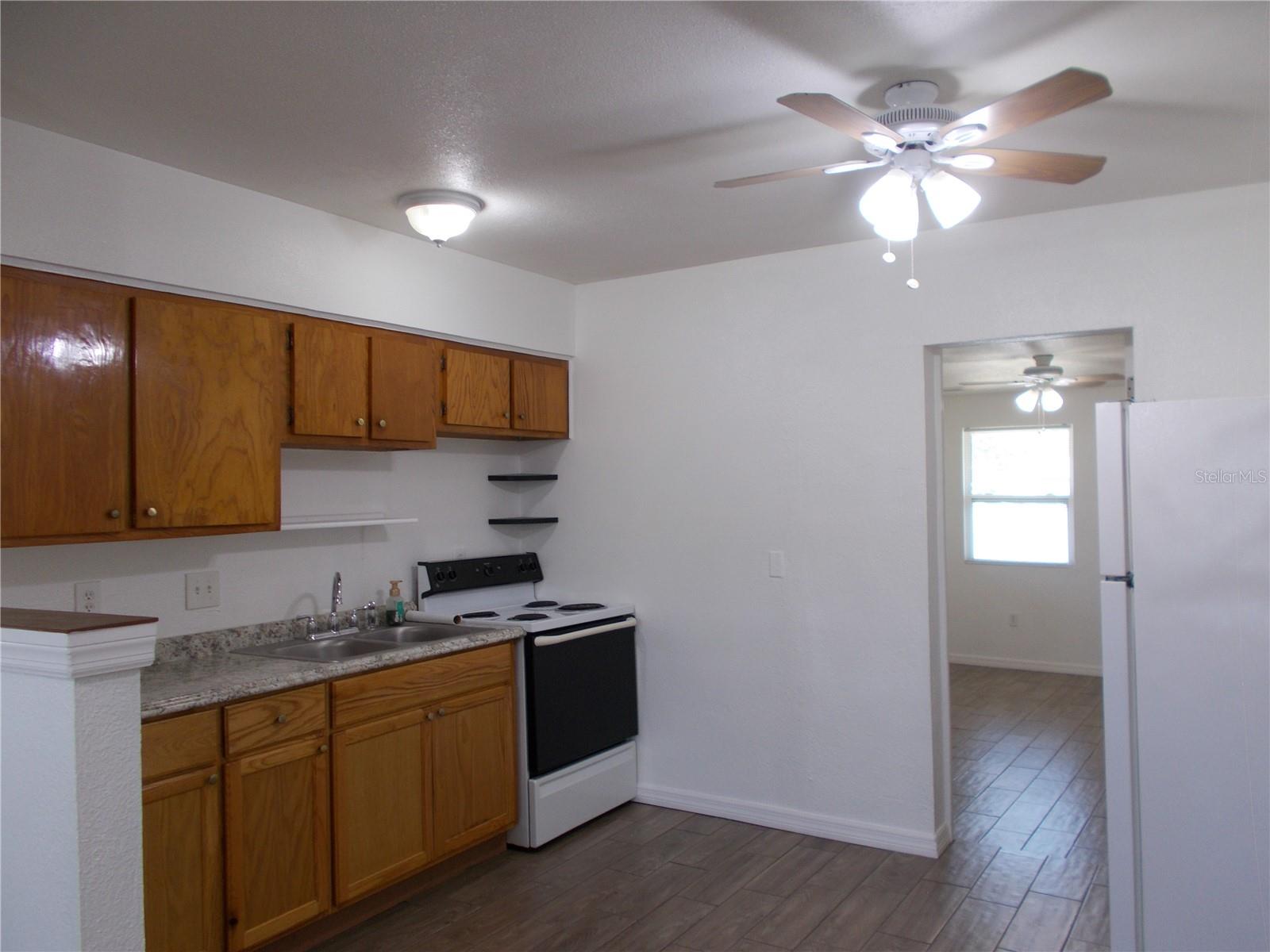 Image 7 of 23 For 433 73rd Avenue N