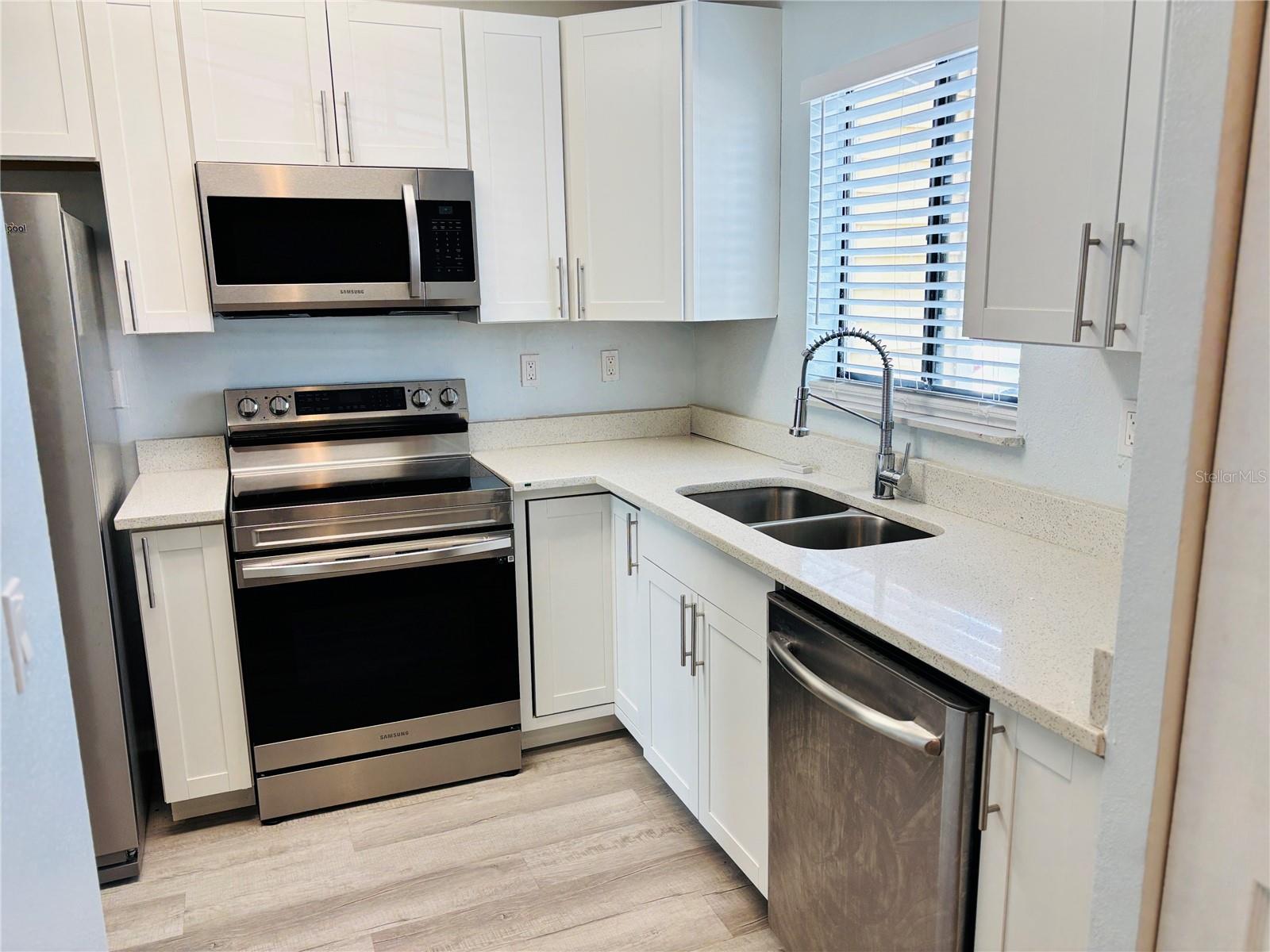 Image 4 of 25 For 22604 Watersedge Boulevard 153