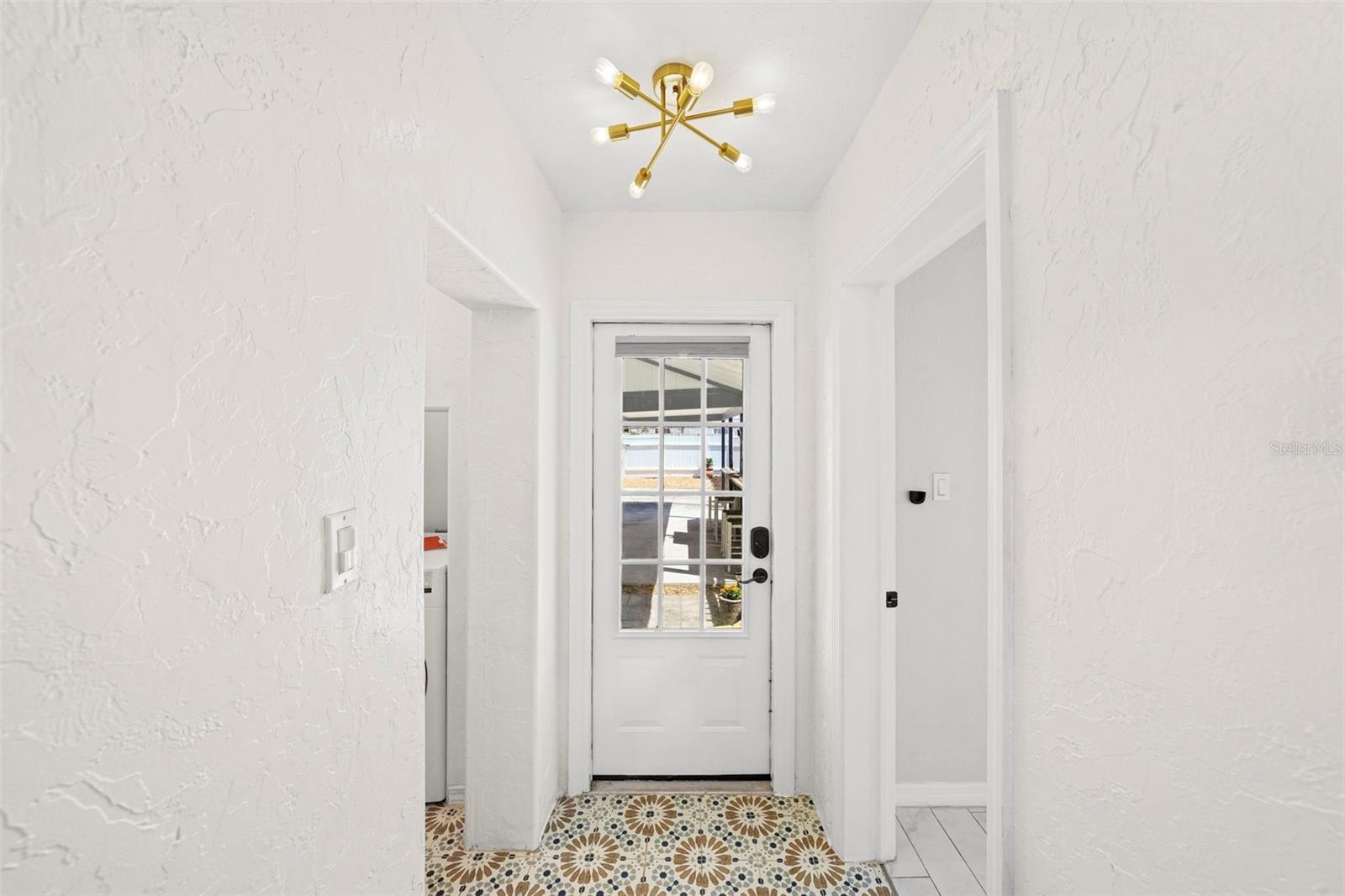 Image 18 of 53 For 6535 3rd Avenue S