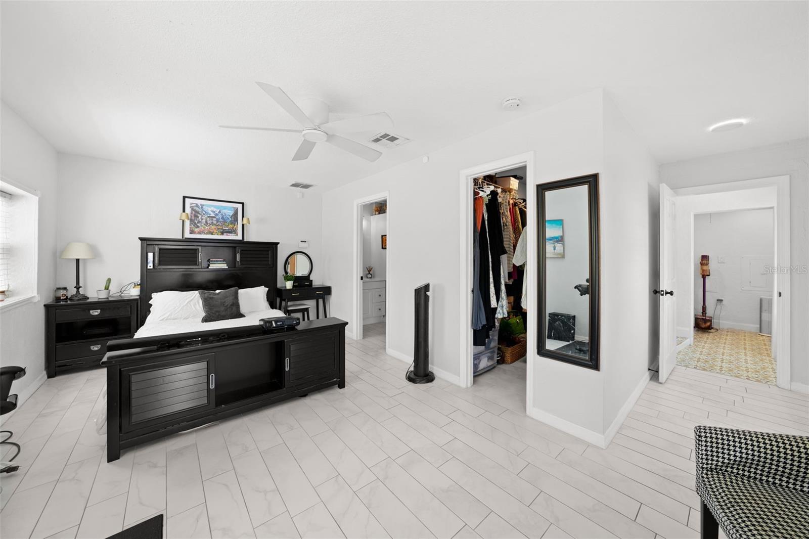 Image 22 of 53 For 6535 3rd Avenue S