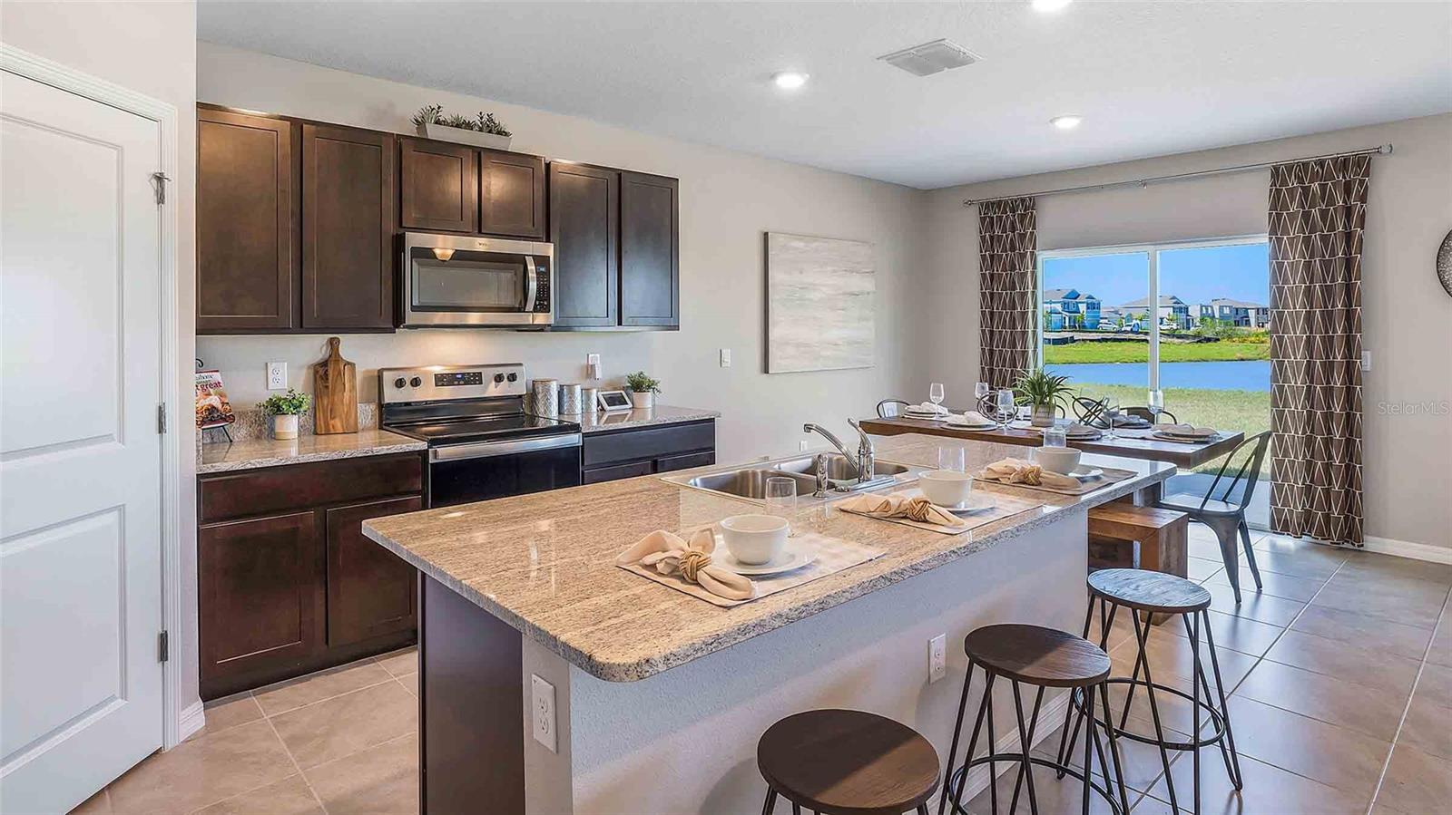 Image 5 of 21 For 35670 Lockman Way