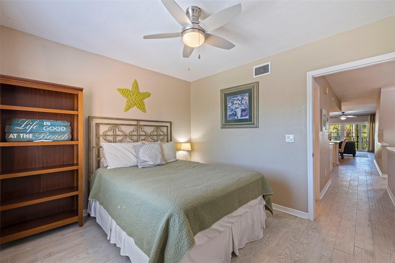 Image 28 of 59 For 1206 Gulf Boulevard C