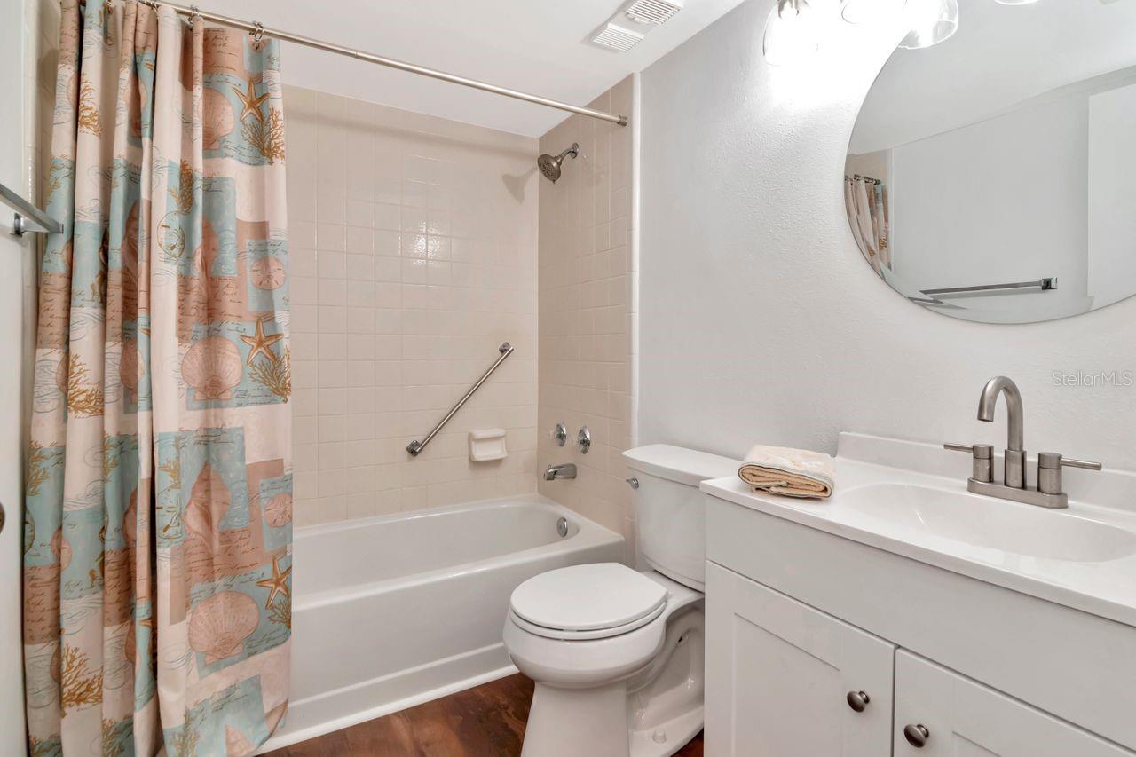 Image 28 of 65 For 1400 Pine Glen Lane B2
