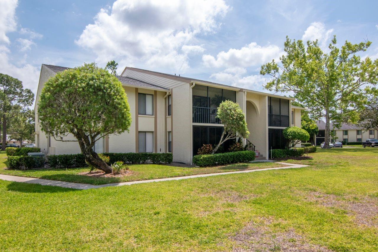 Image 40 of 65 For 1400 Pine Glen Lane B2
