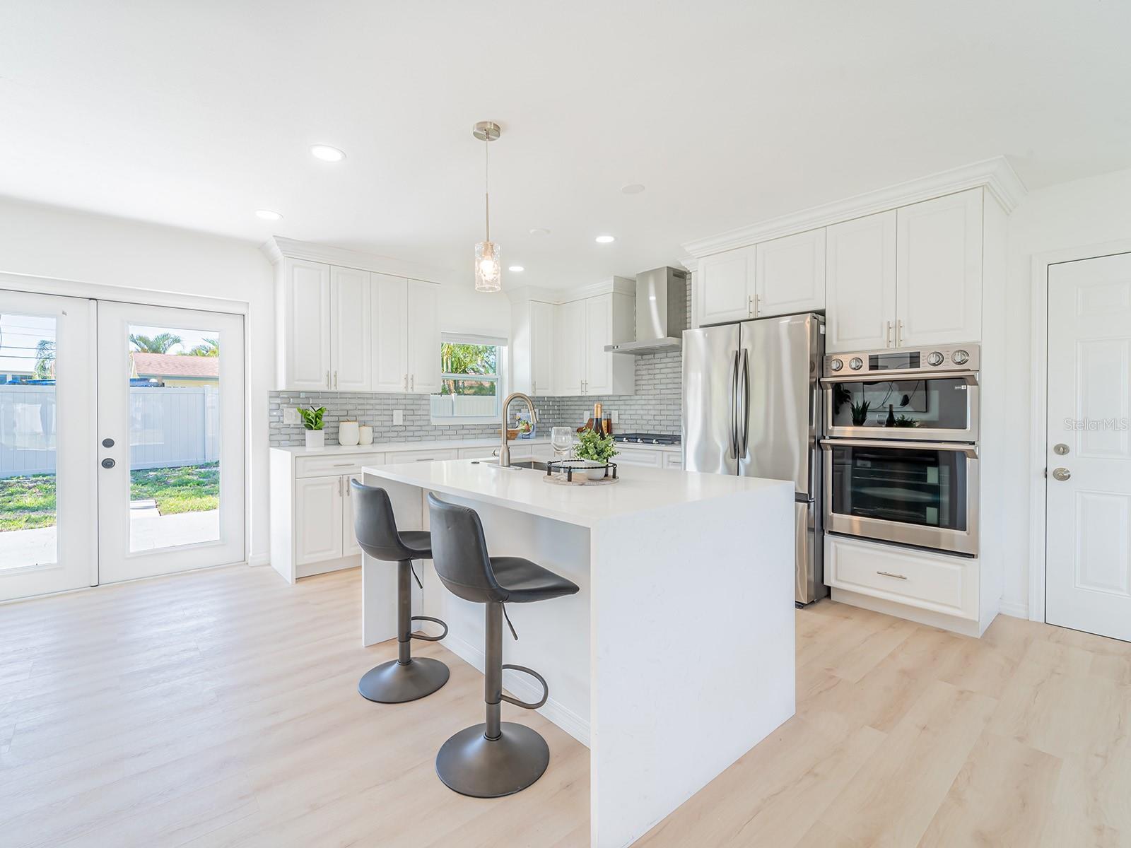 Image 15 of 37 For 352 79th Avenue Ne