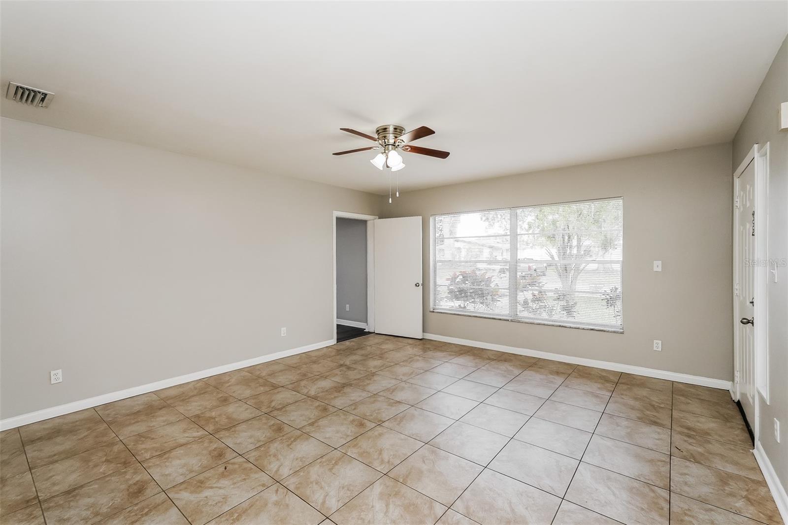 Image 4 of 15 For 413 Shamrock Road