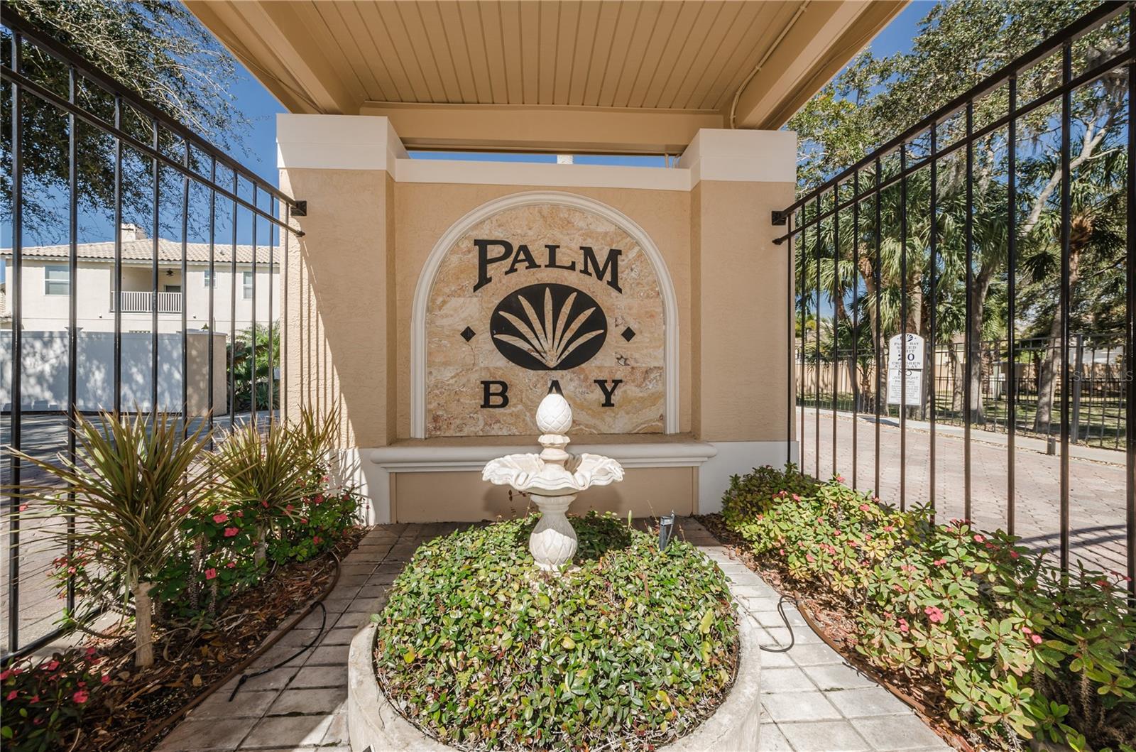 Image 35 of 40 For 5807 Cay Cove Court