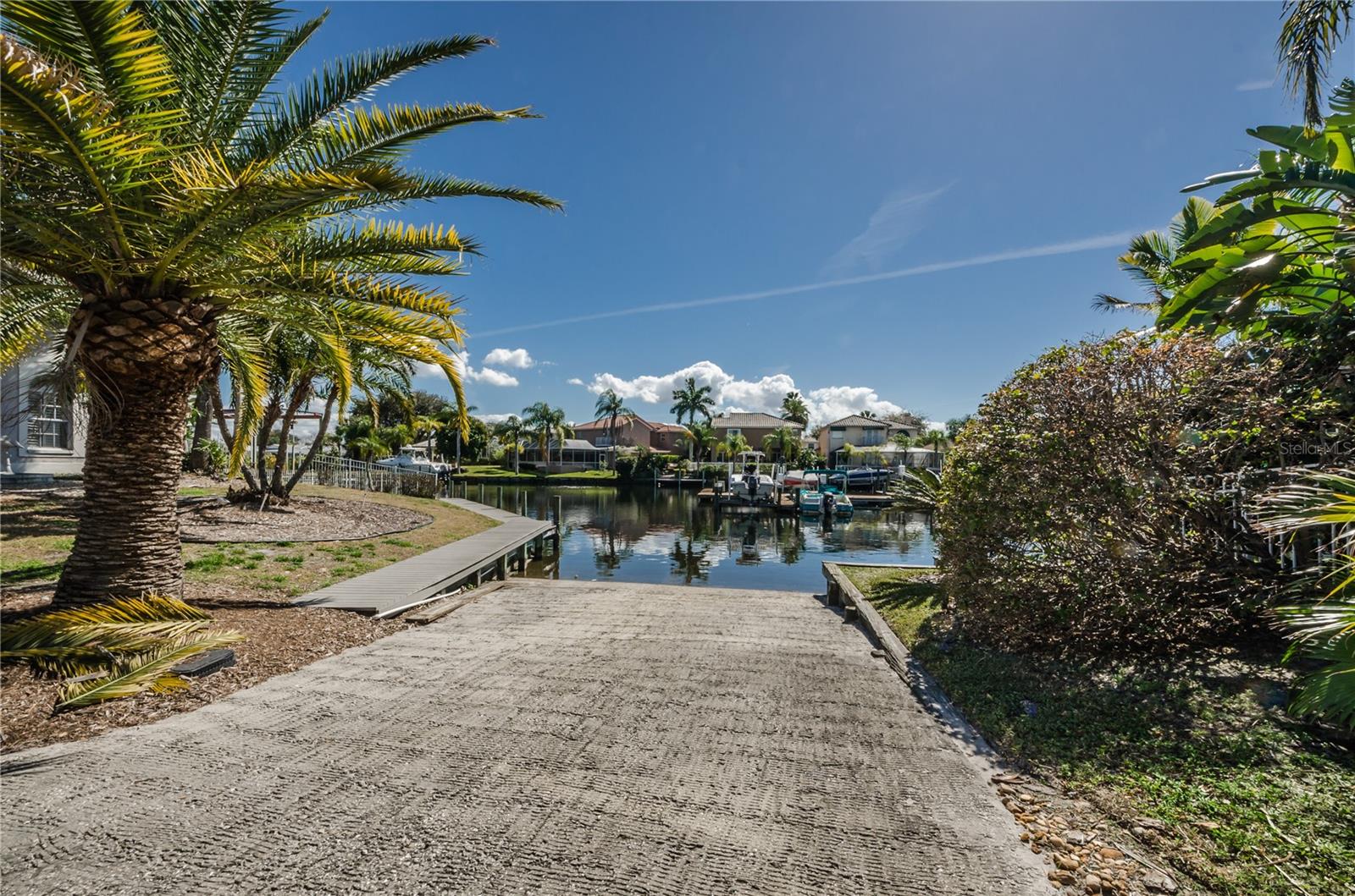 Image 36 of 40 For 5807 Cay Cove Court