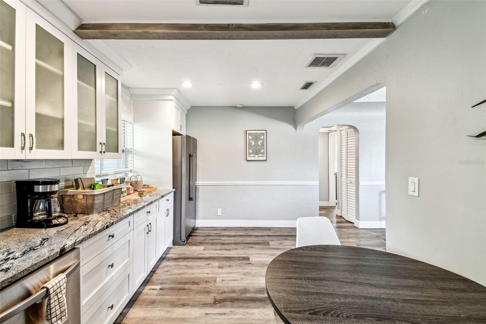 Image 14 of 57 For 6207 Gulfport Boulevard S