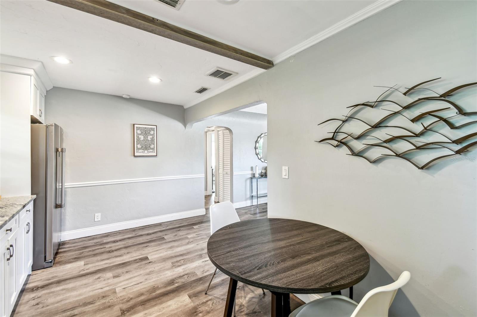 Image 15 of 57 For 6207 Gulfport Boulevard S