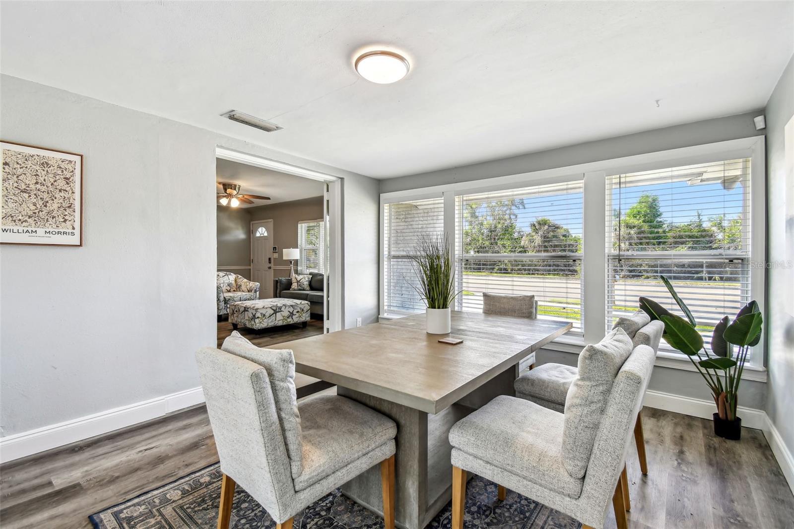 Image 19 of 57 For 6207 Gulfport Boulevard S