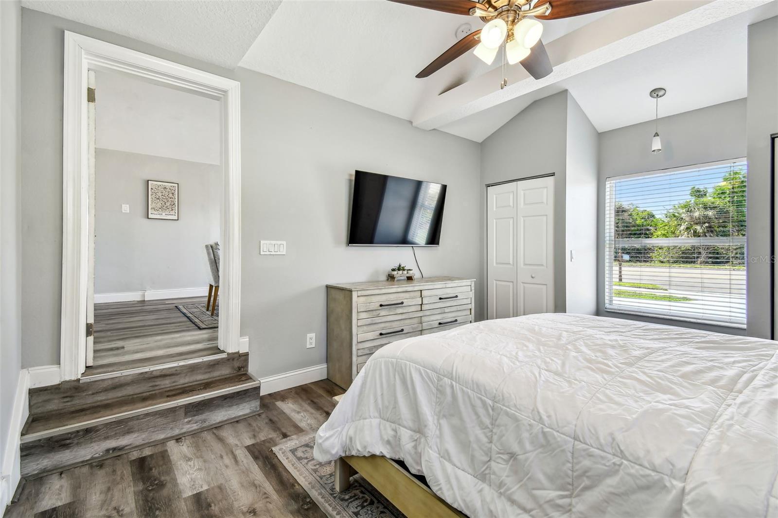 Image 24 of 57 For 6207 Gulfport Boulevard S