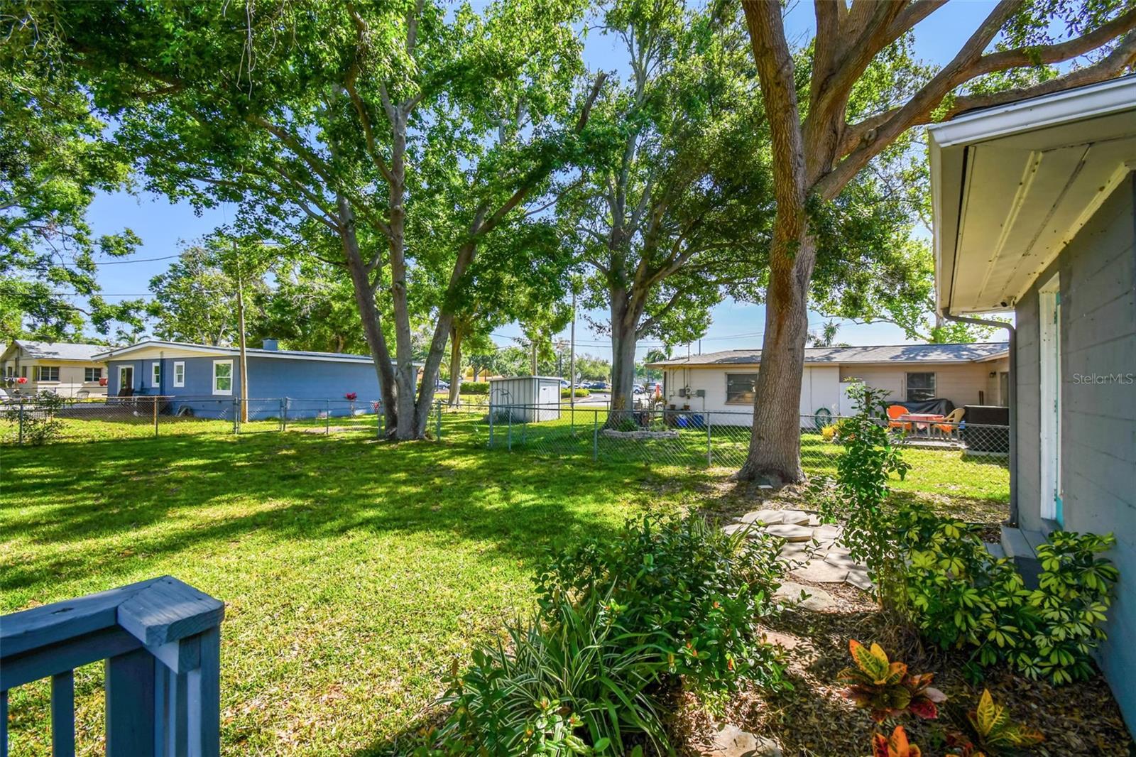 Image 39 of 57 For 6207 Gulfport Boulevard S
