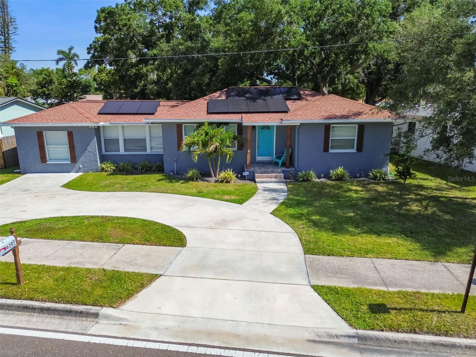 Image 46 of 57 For 6207 Gulfport Boulevard S