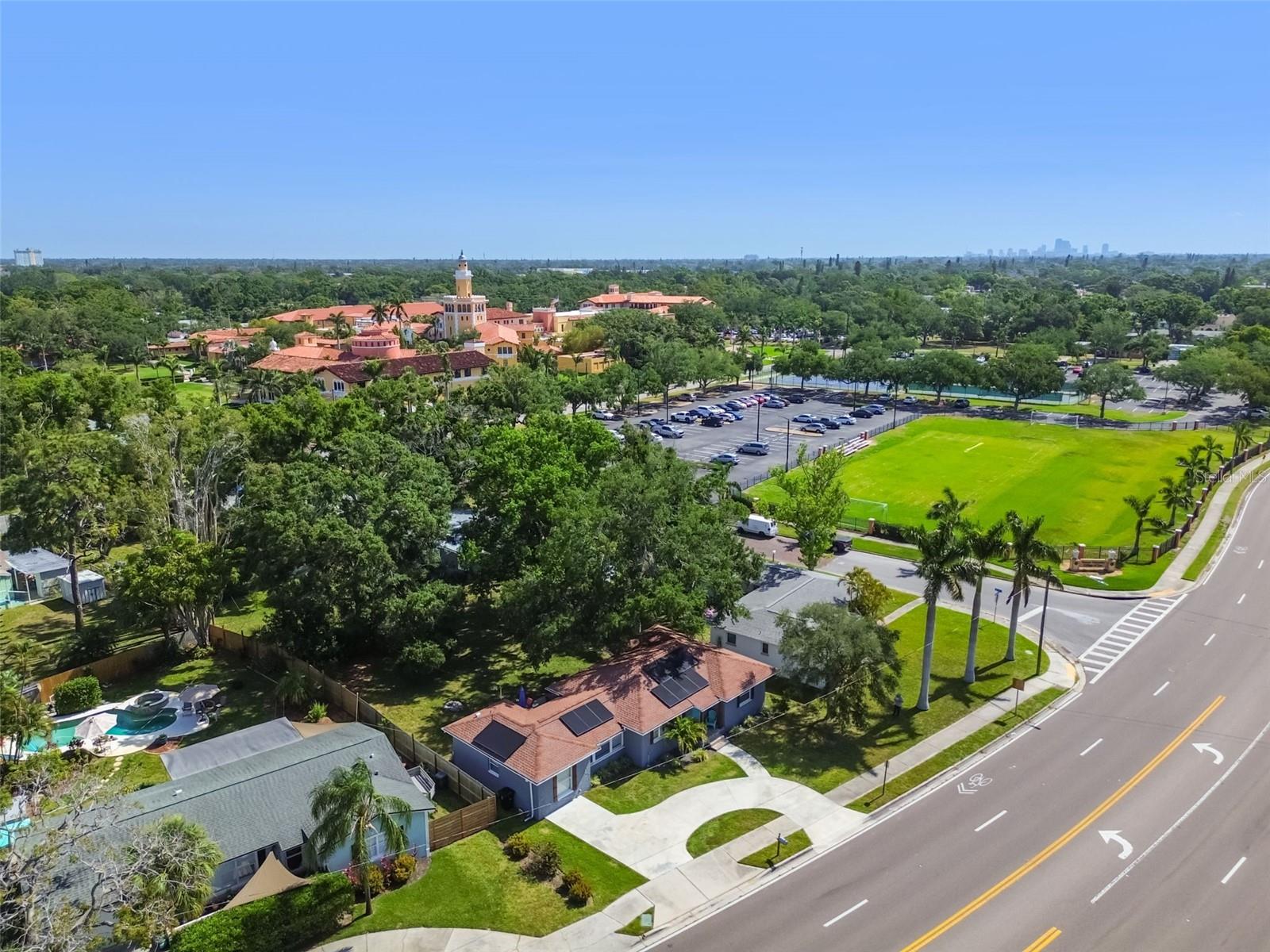 Image 48 of 57 For 6207 Gulfport Boulevard S