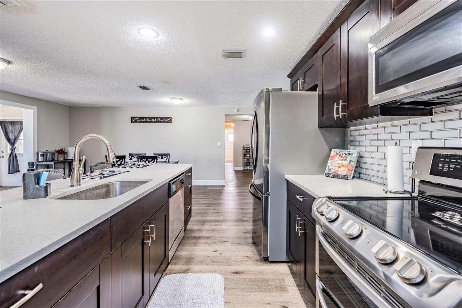 Image 11 of 40 For 6333 Aberdeen Avenue