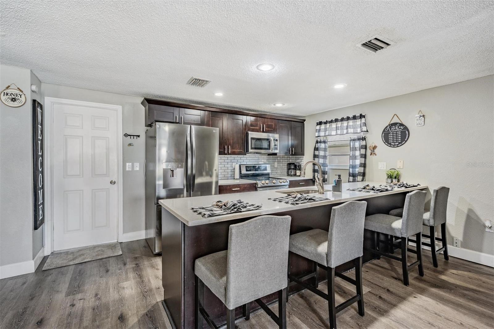 Image 12 of 40 For 6333 Aberdeen Avenue