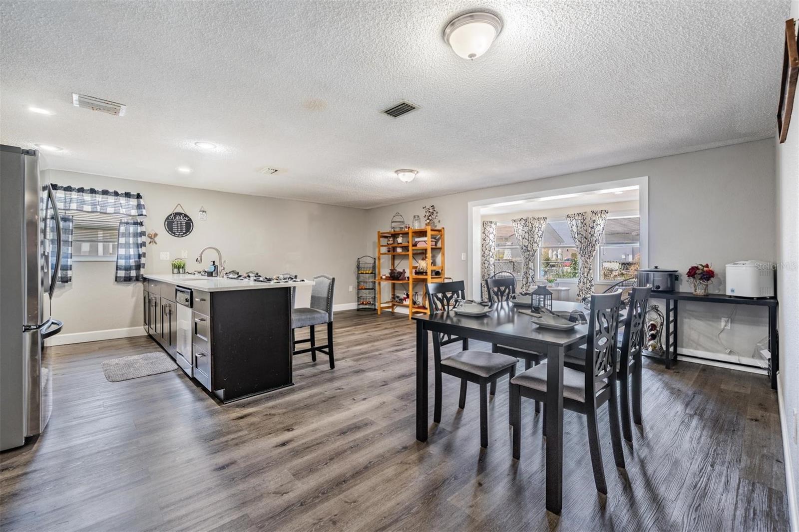 Image 14 of 40 For 6333 Aberdeen Avenue