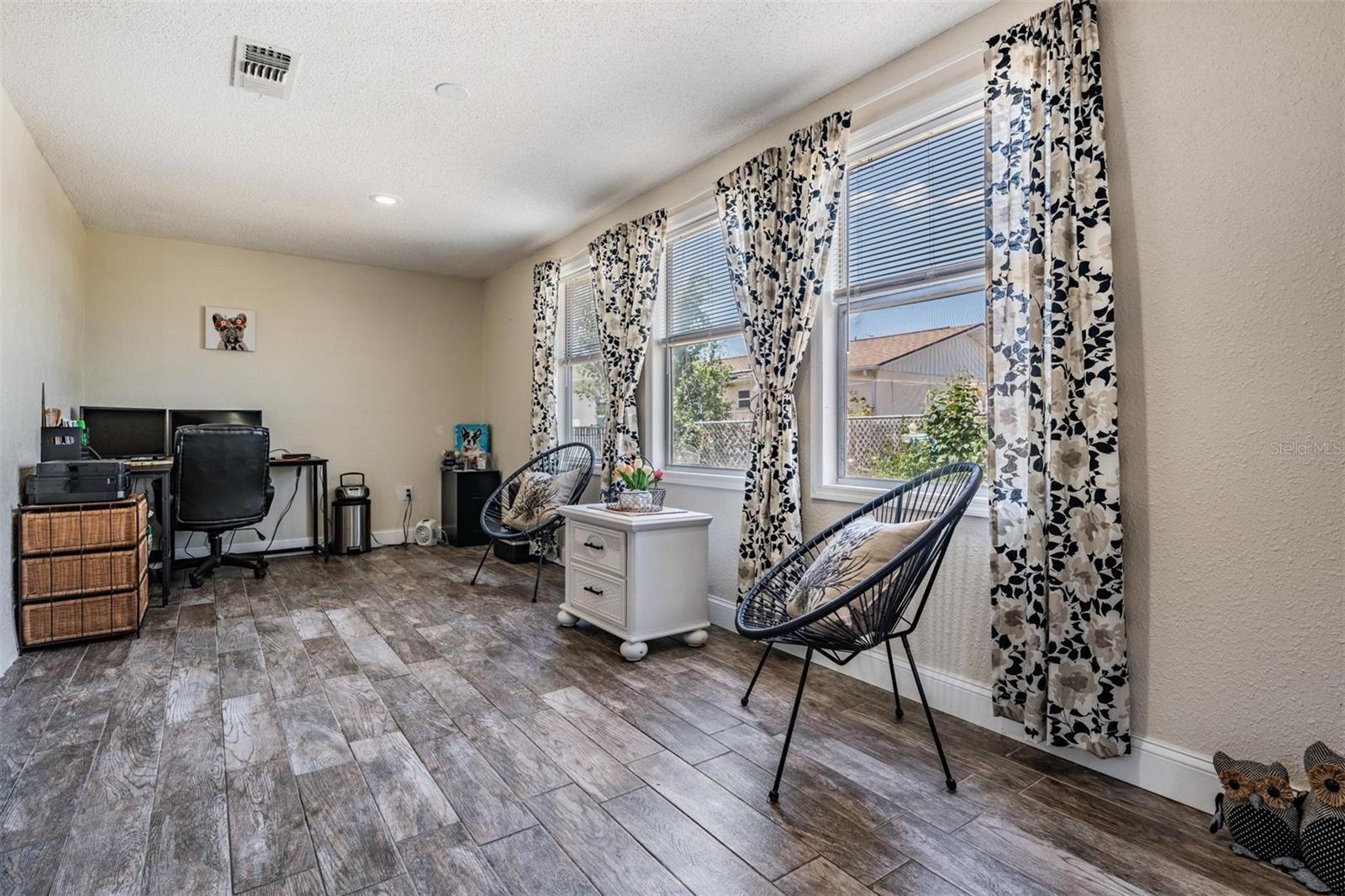 Image 18 of 40 For 6333 Aberdeen Avenue