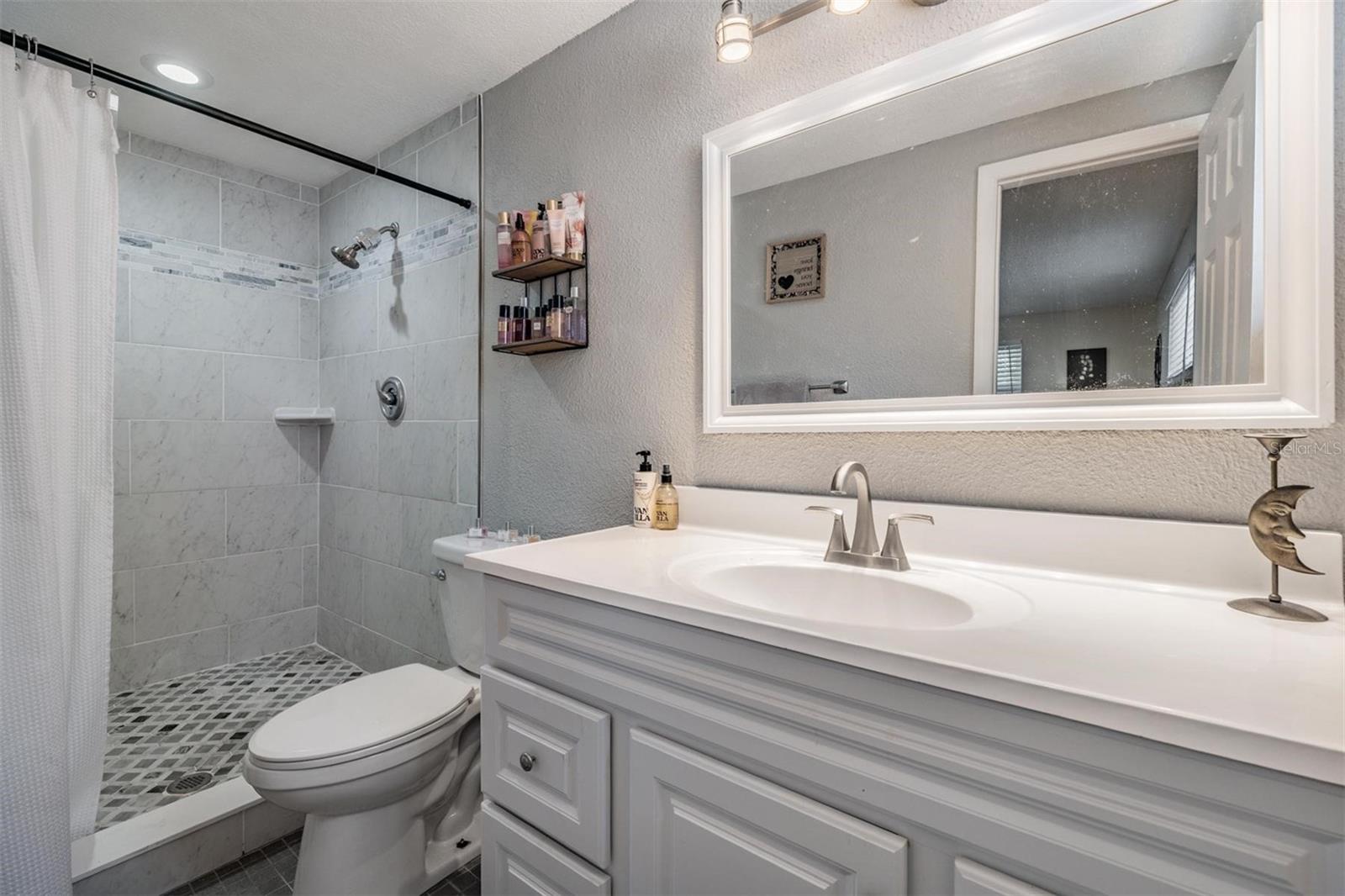 Image 22 of 40 For 6333 Aberdeen Avenue