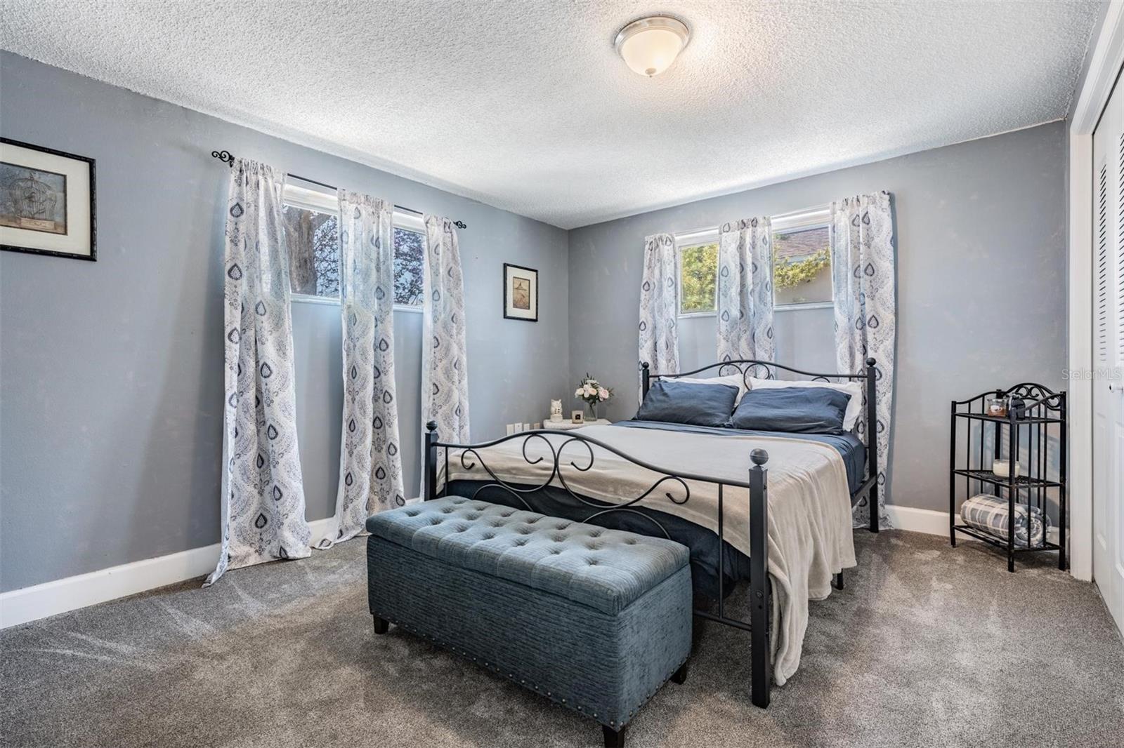 Image 24 of 40 For 6333 Aberdeen Avenue