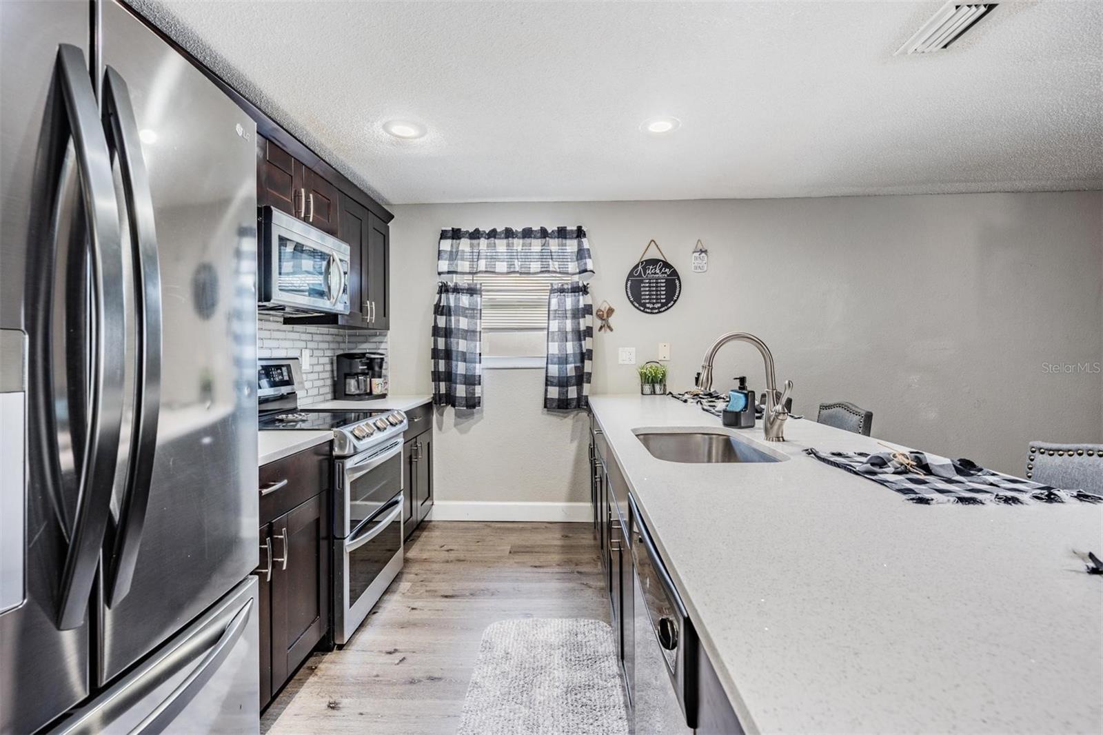 Image 9 of 40 For 6333 Aberdeen Avenue
