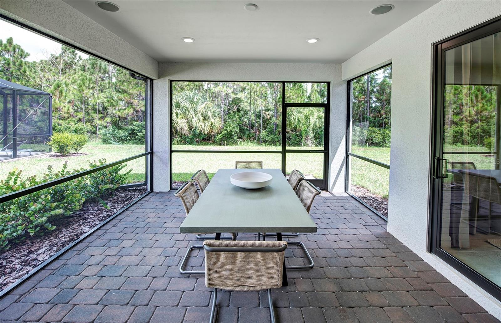 Image 19 of 29 For 2535 Charter Oak Drive