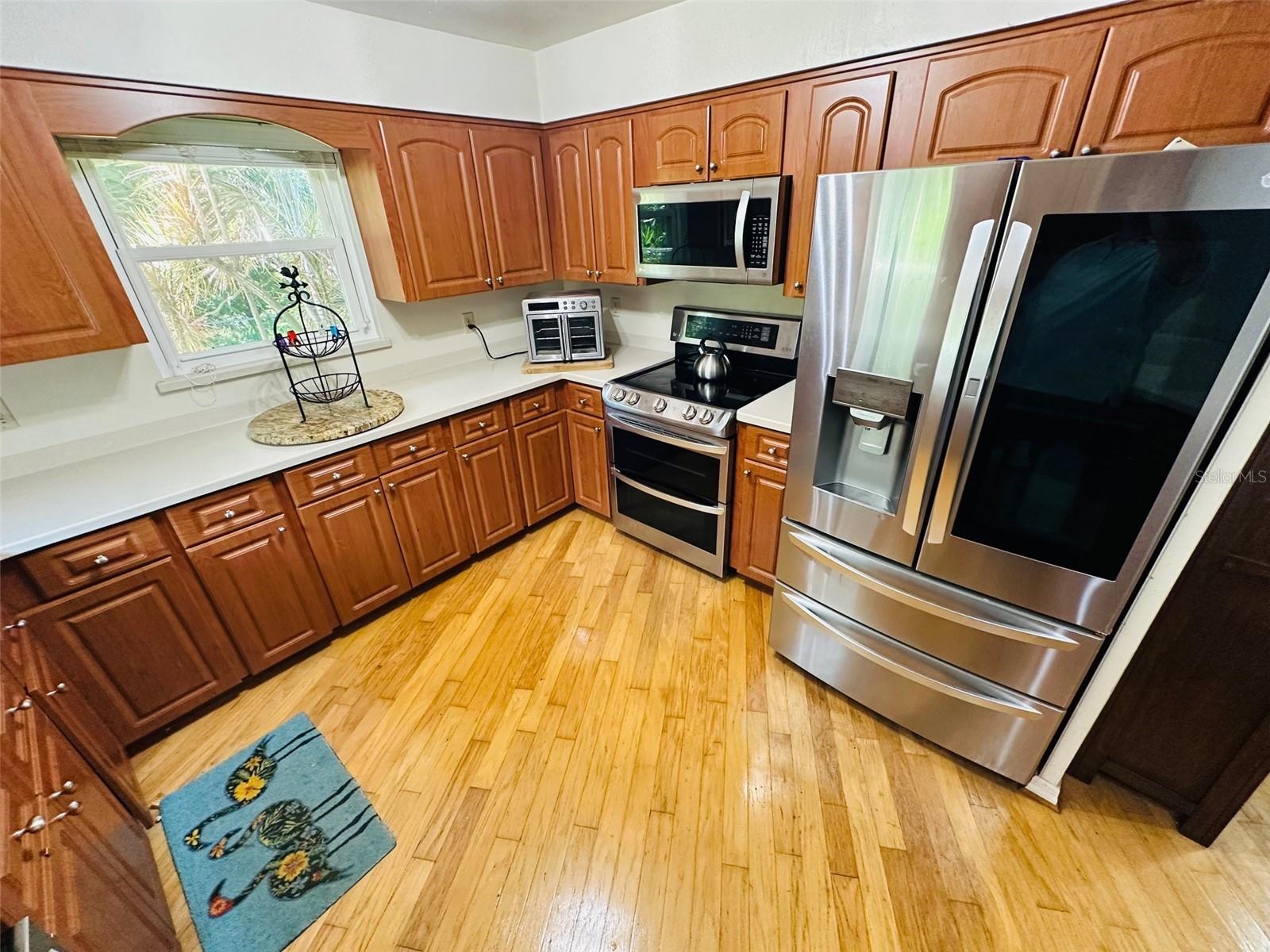 Image 14 of 50 For 2860 58th Circle S