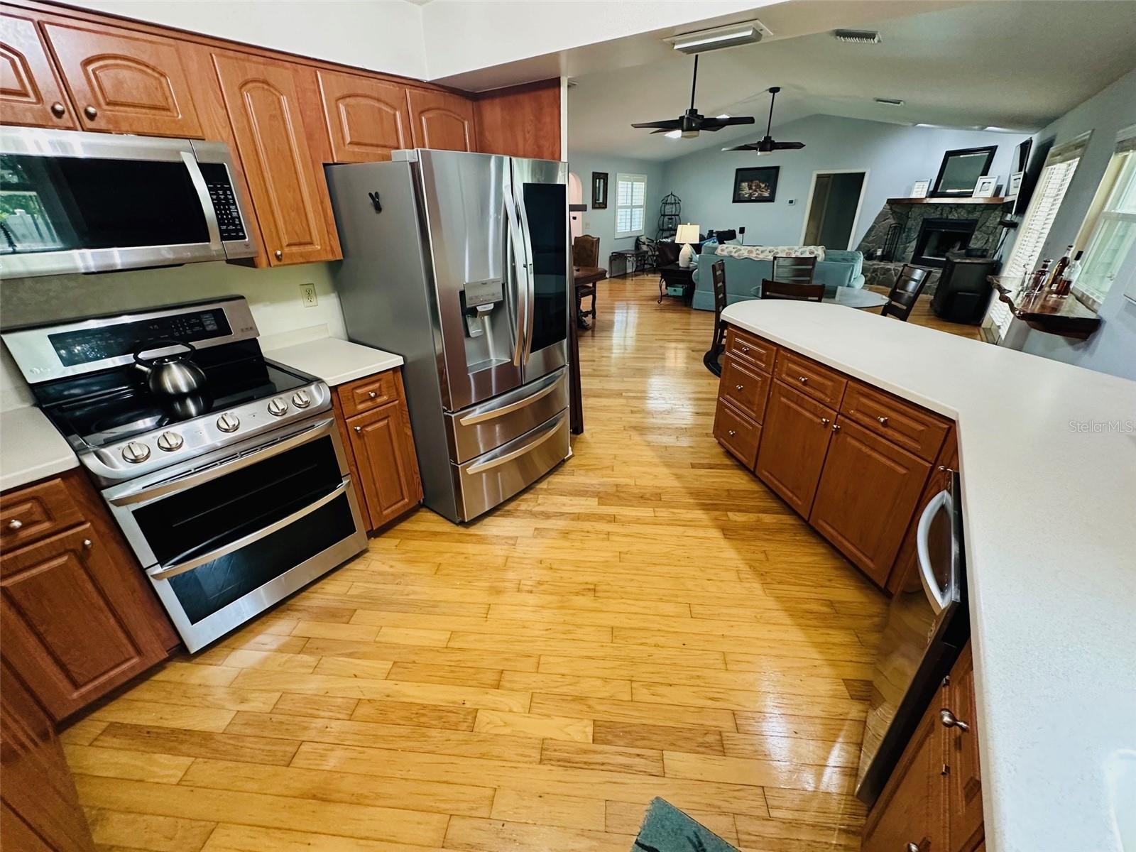 Image 16 of 50 For 2860 58th Circle S