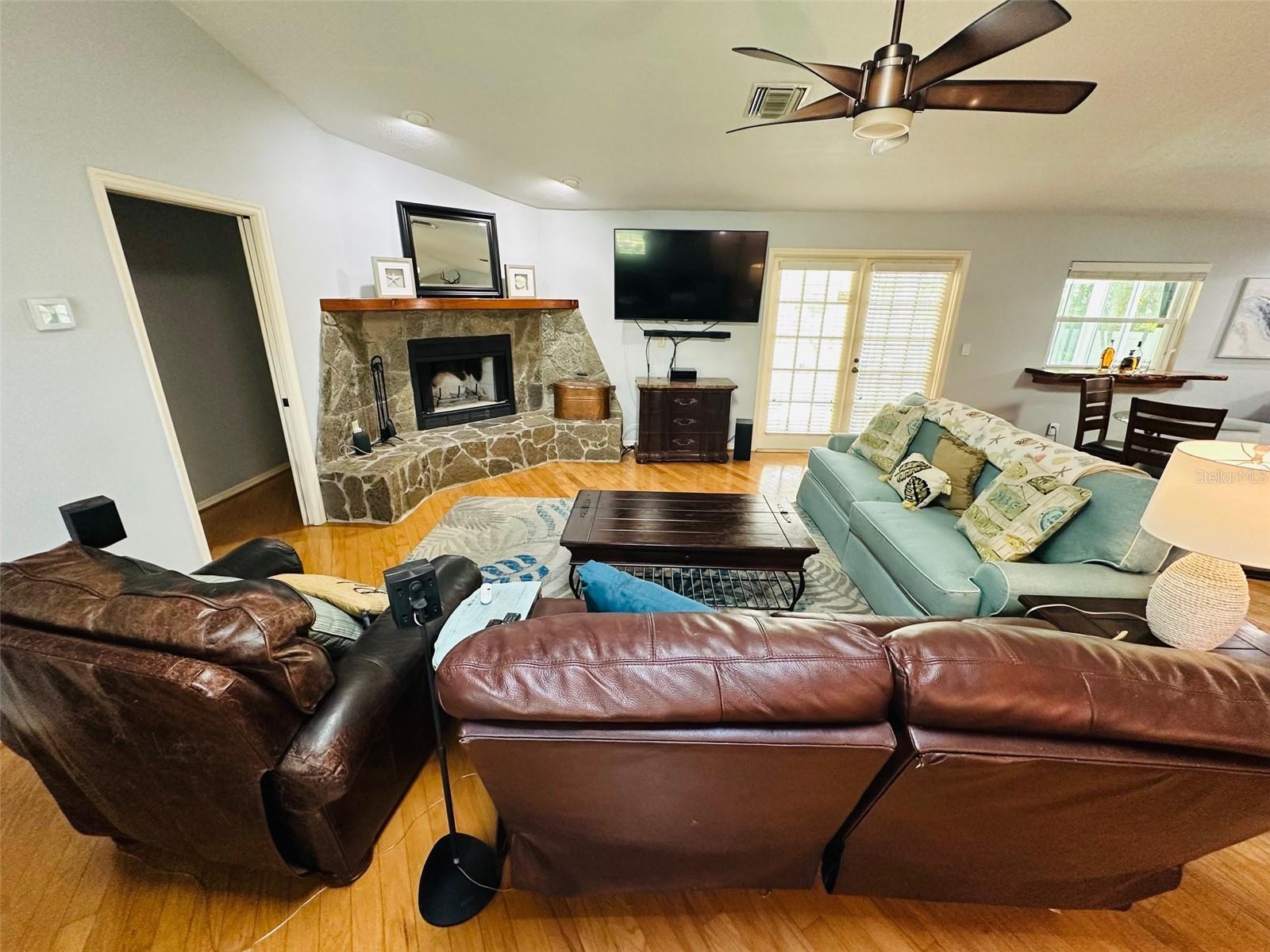 Image 20 of 50 For 2860 58th Circle S