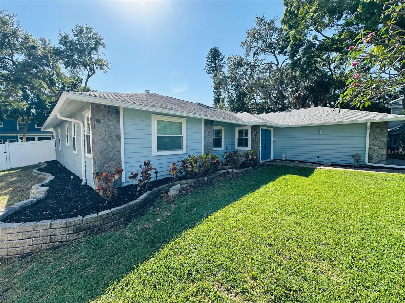 Image 4 of 50 For 2860 58th Circle S