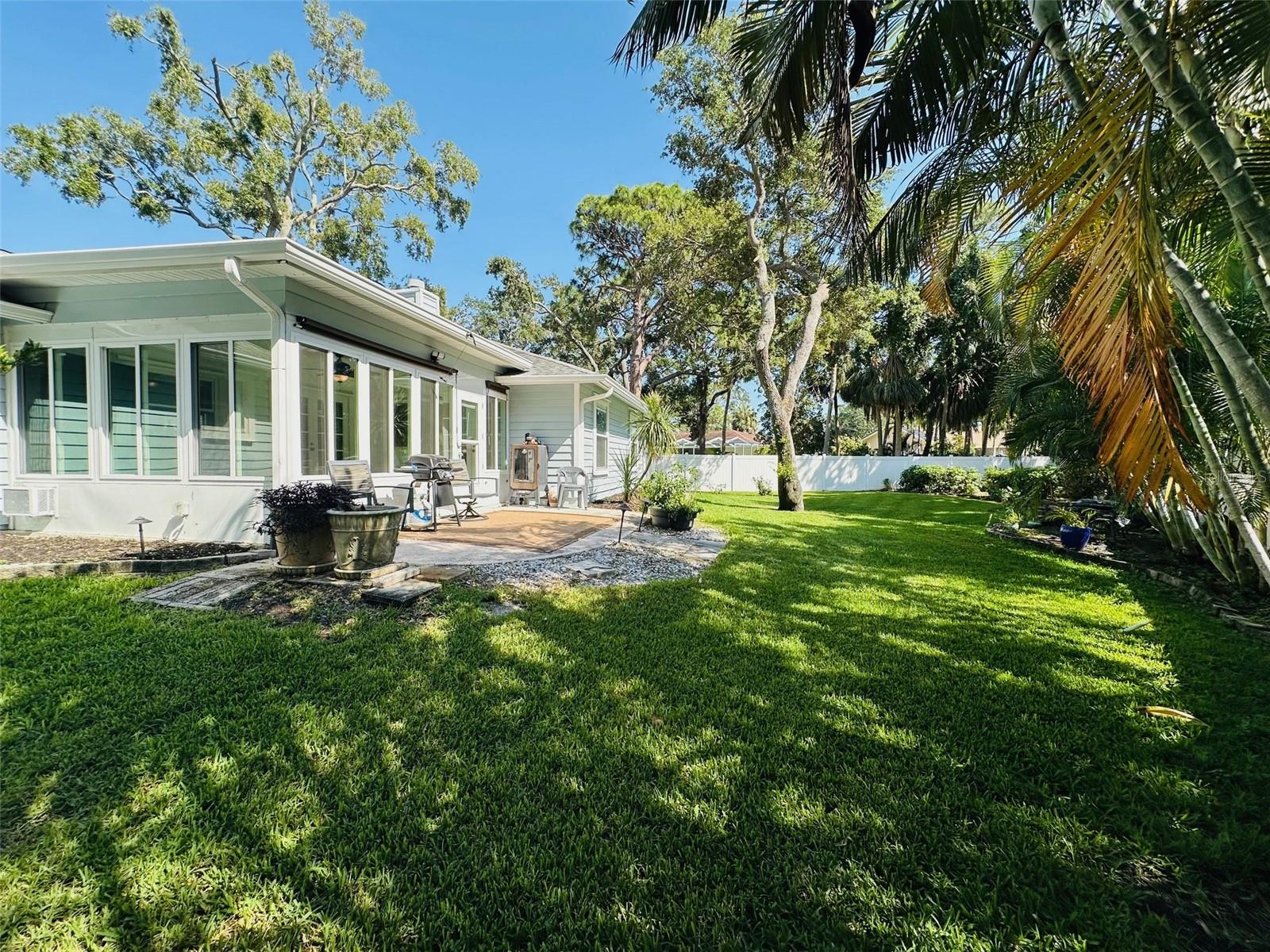 Image 6 of 50 For 2860 58th Circle S