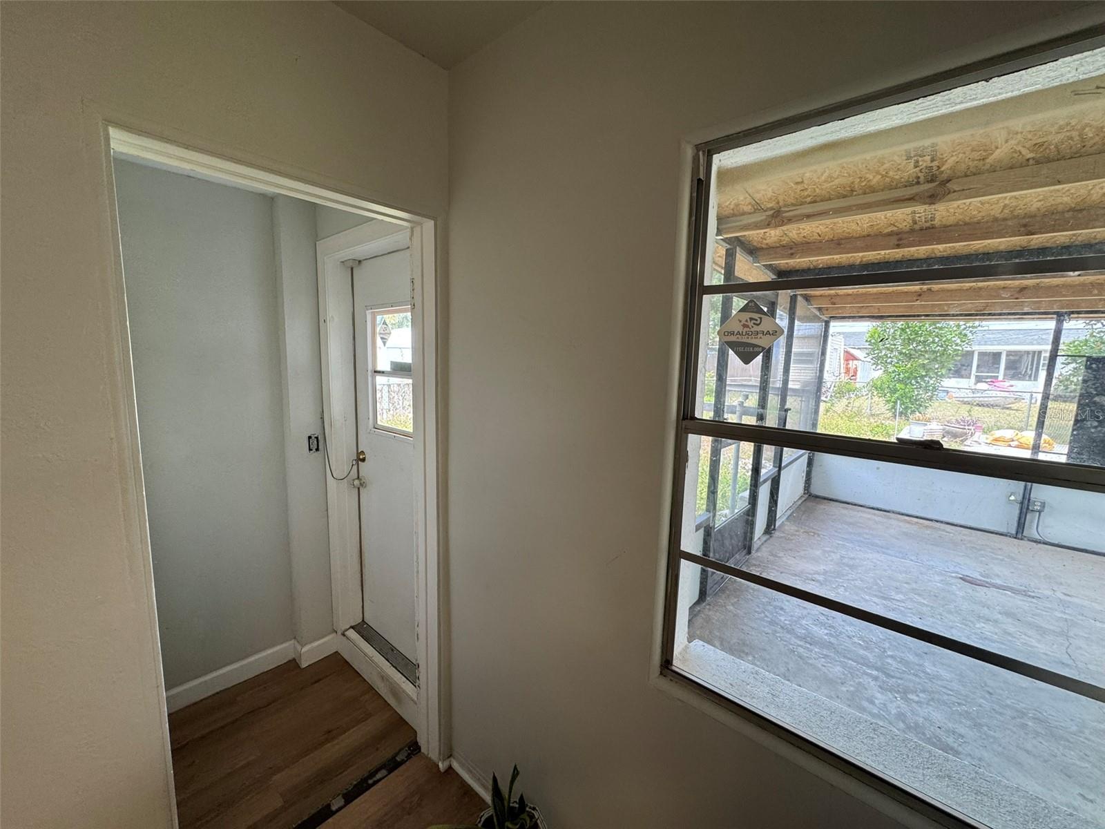 Image 25 of 28 For 6047 67th Avenue N