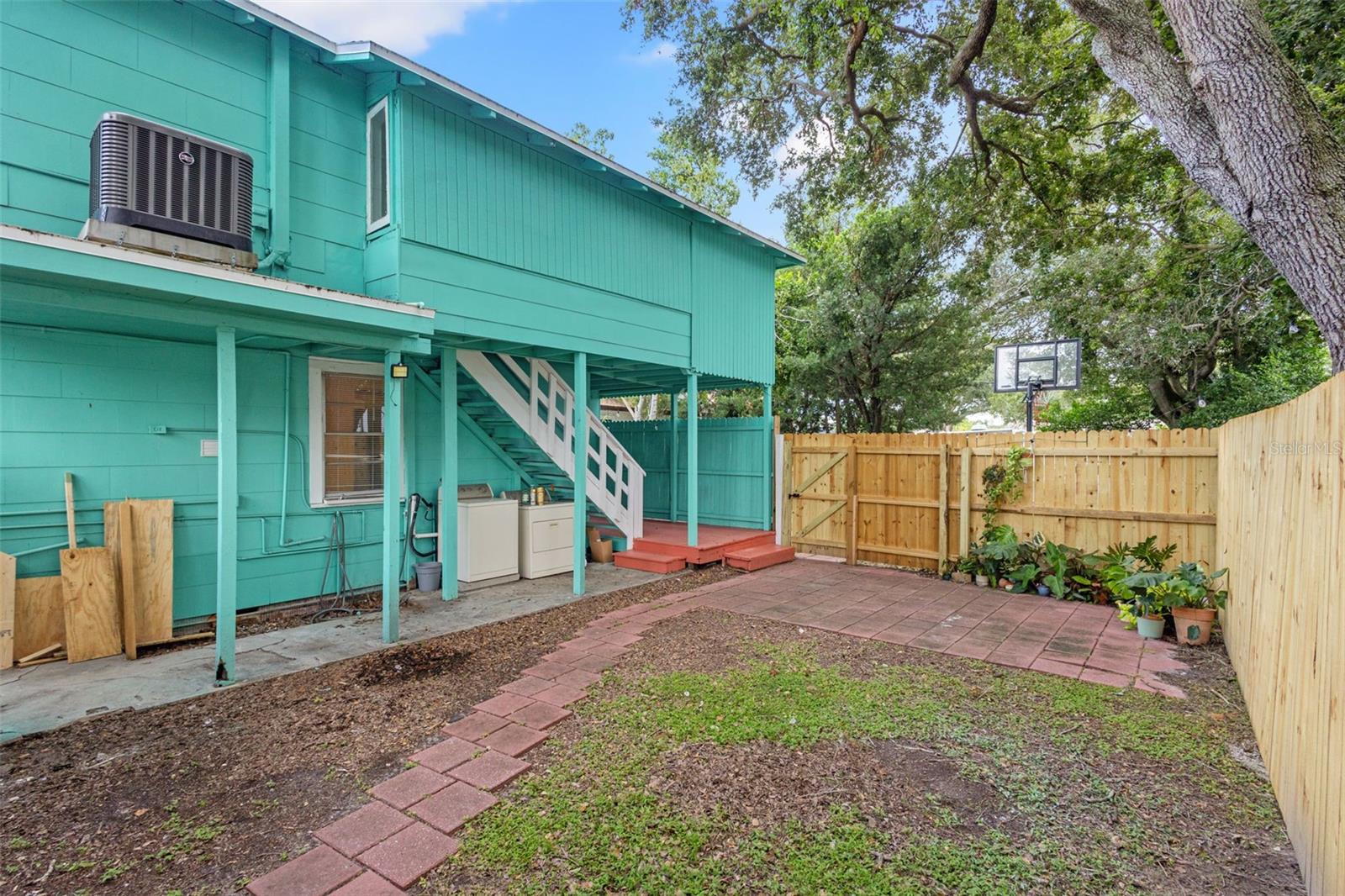 Image 6 of 34 For 3651 15th Street N
