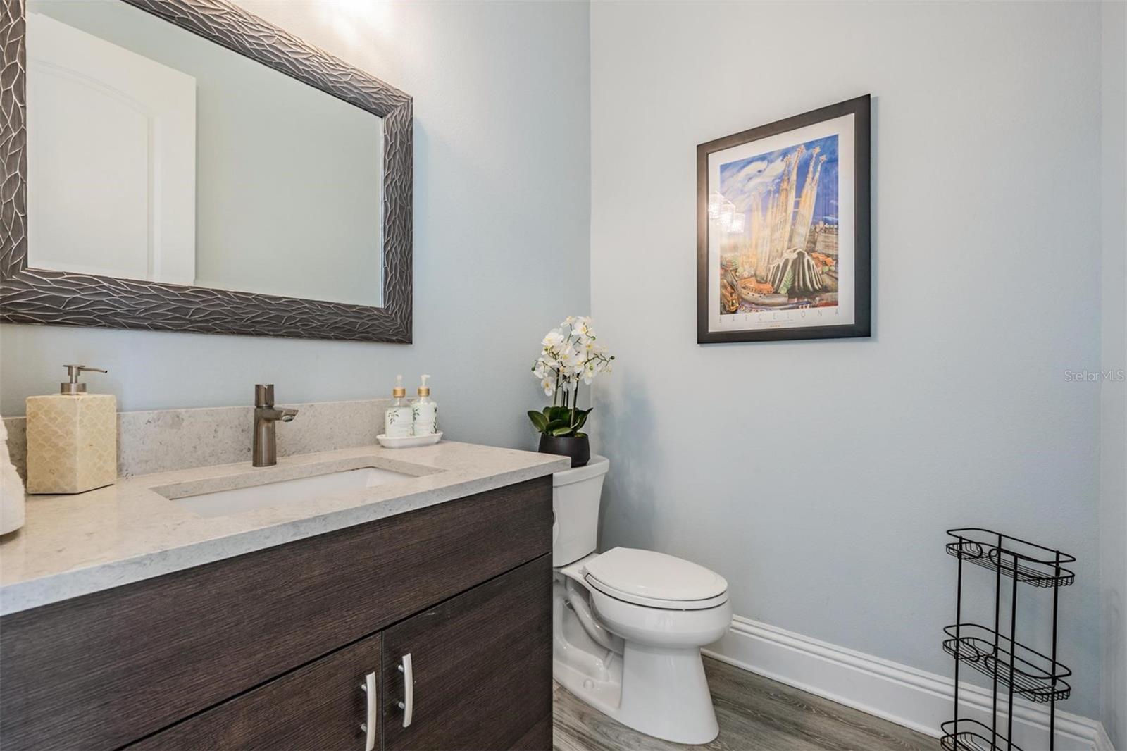 Image 22 of 48 For 207 Chippewa Avenue