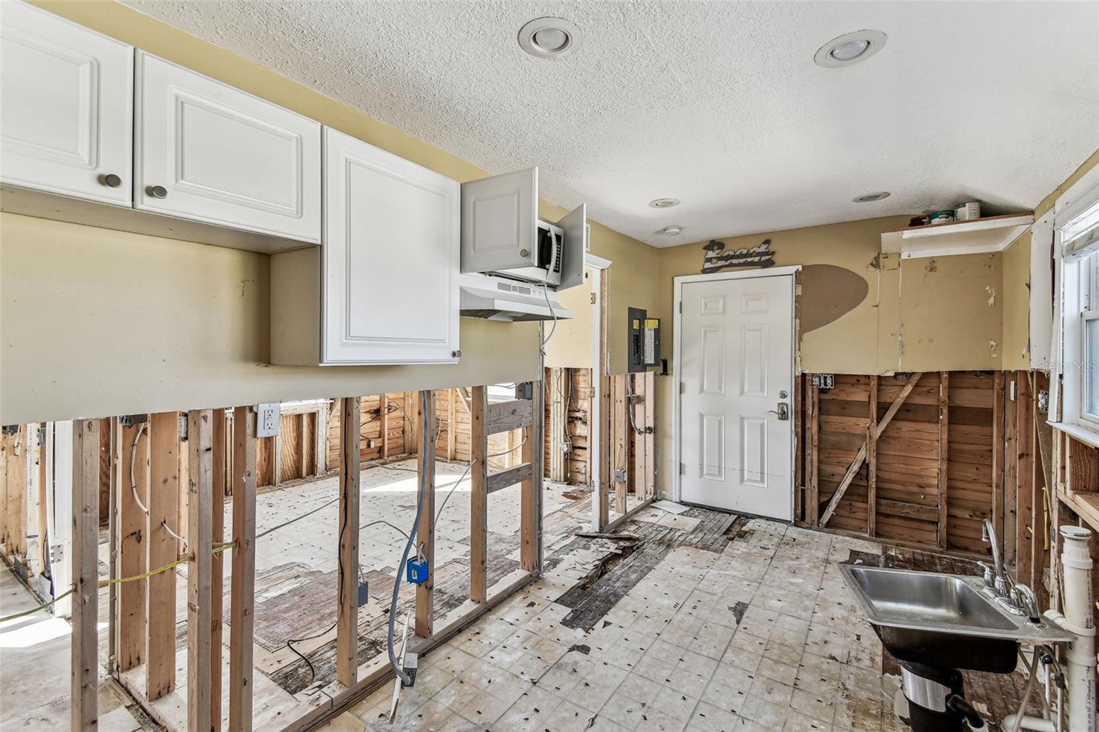 Image 15 of 71 For 103 146th Avenue E