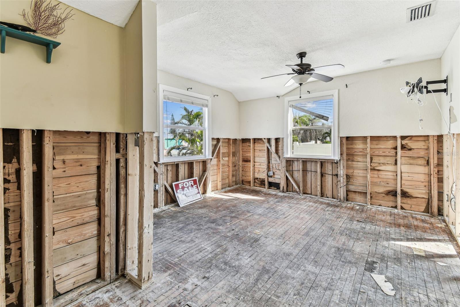 Image 17 of 71 For 103 146th Avenue E