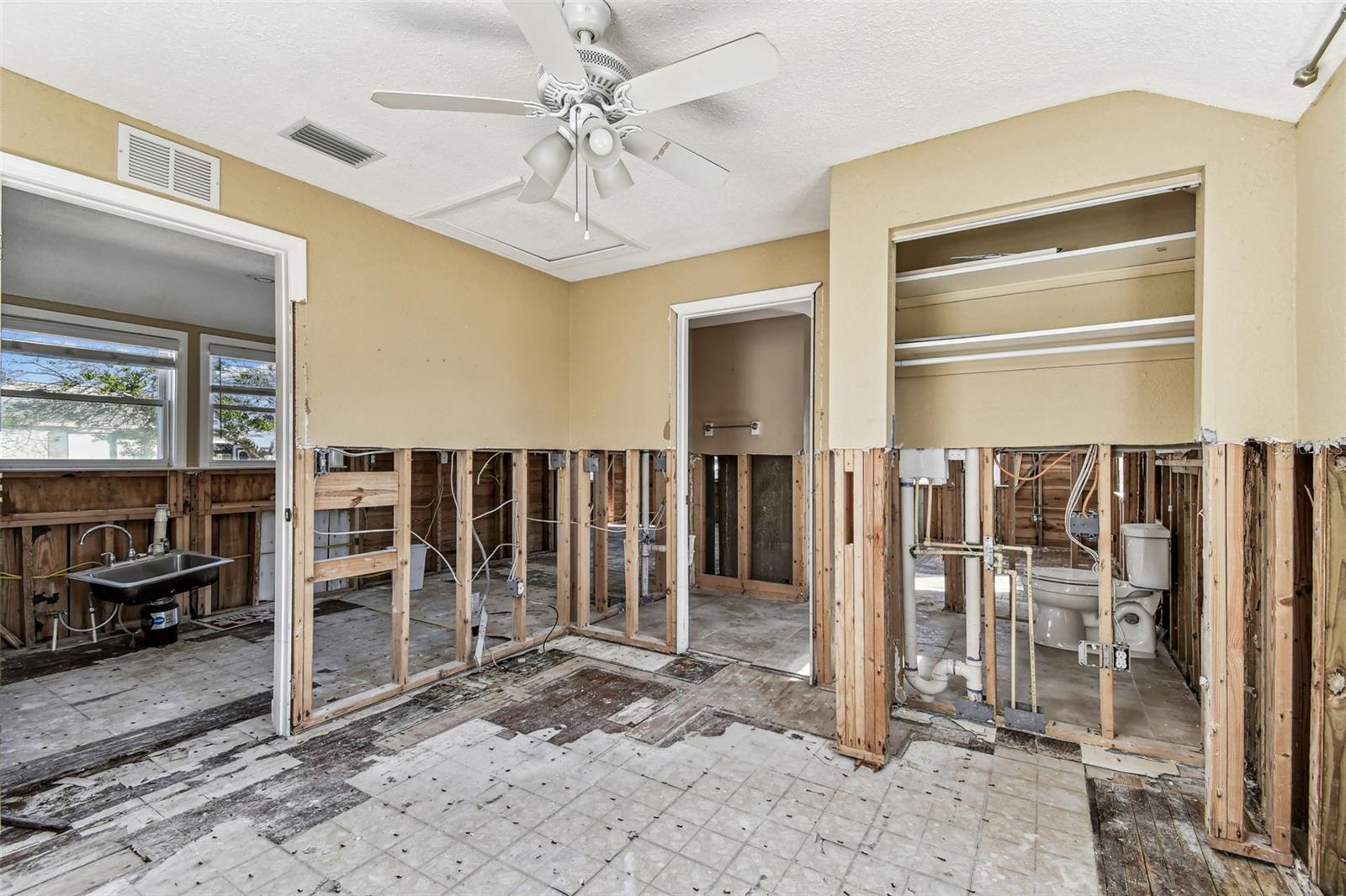 Image 34 of 71 For 103 146th Avenue E