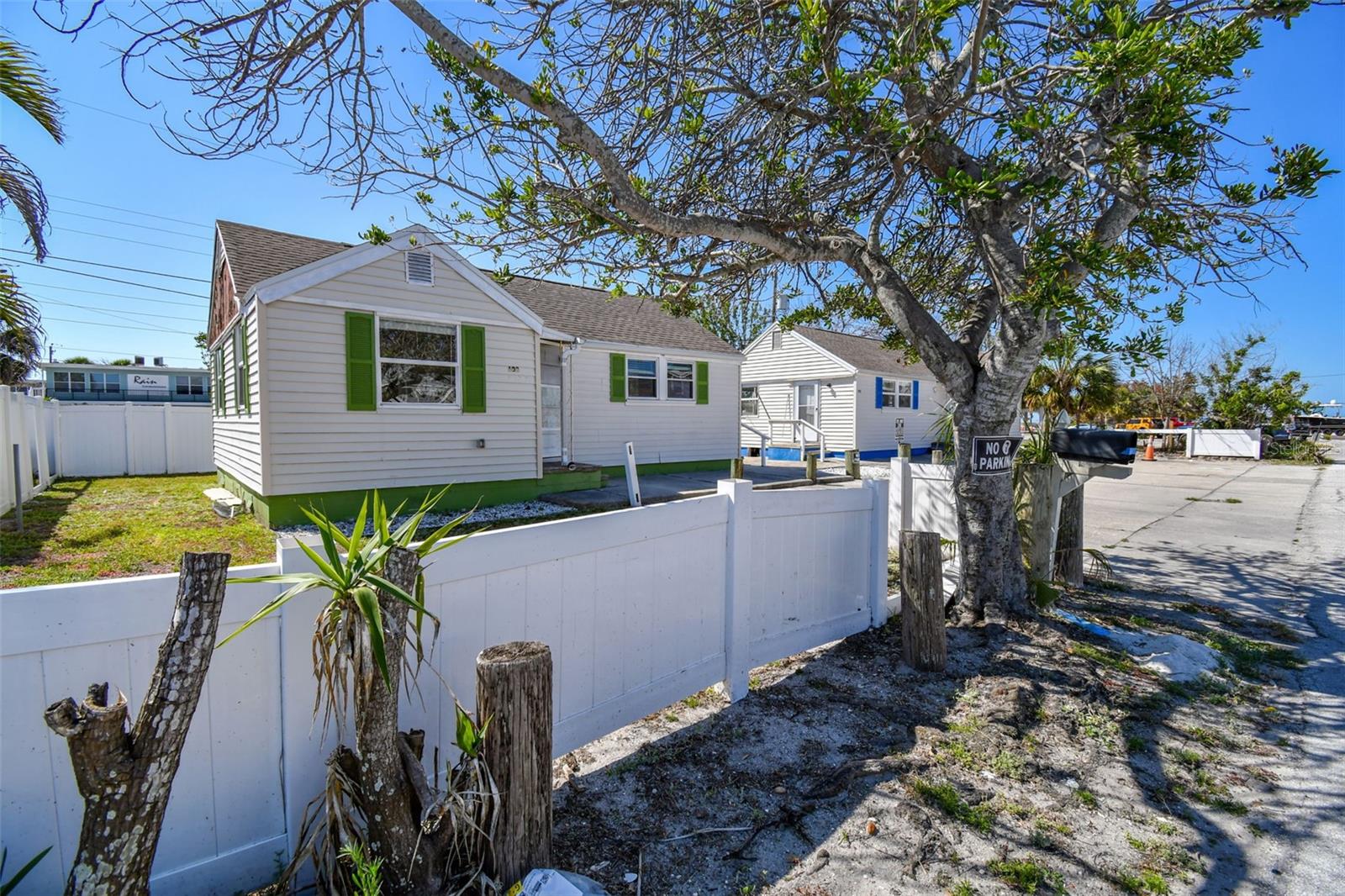 Image 42 of 71 For 103 146th Avenue E