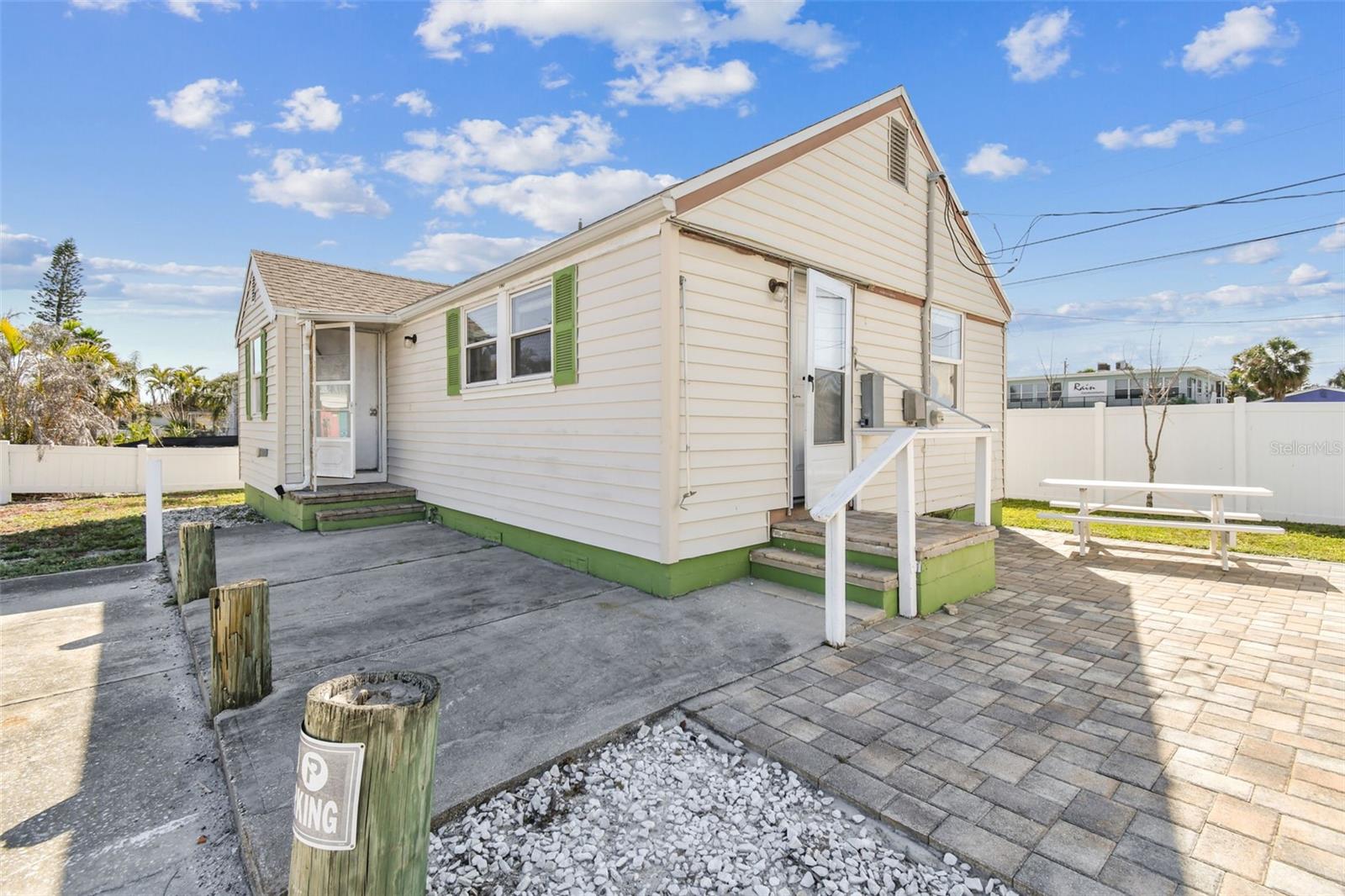 Image 5 of 71 For 103 146th Avenue E