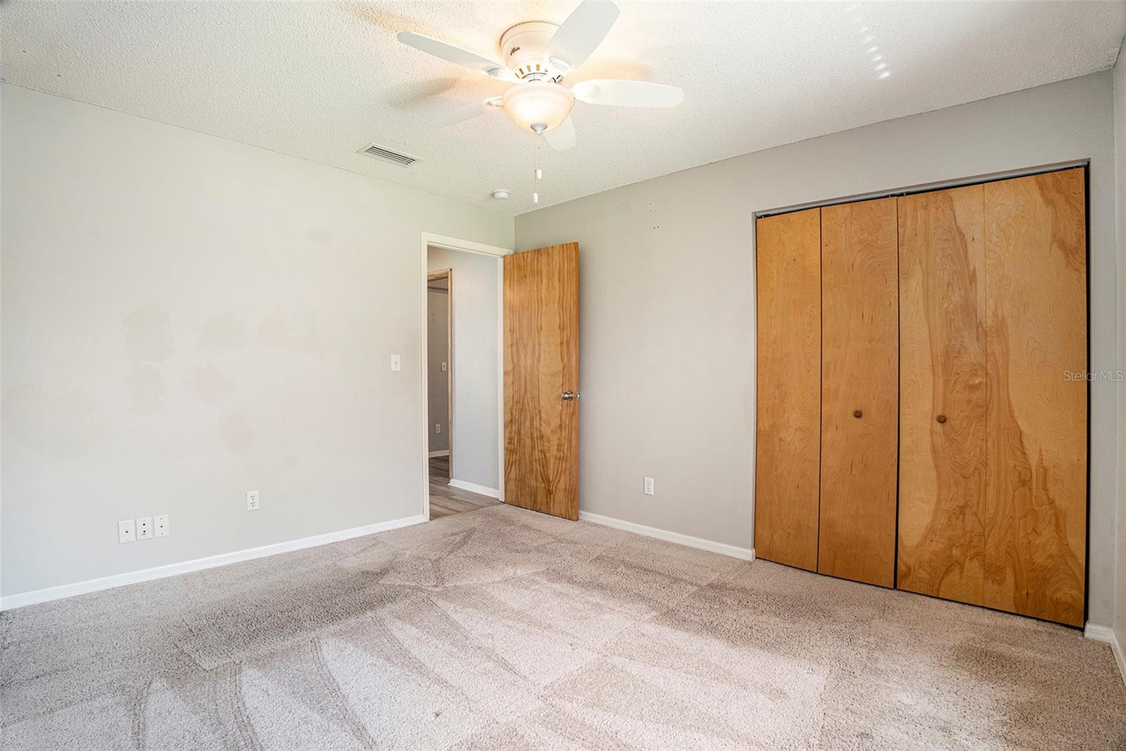 Image 15 of 25 For 12129 Meadow Lane