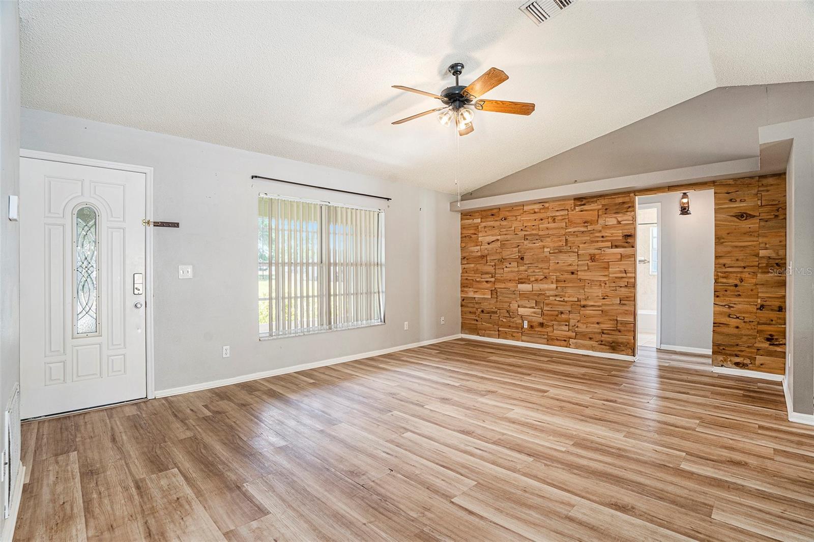 Image 2 of 25 For 12129 Meadow Lane