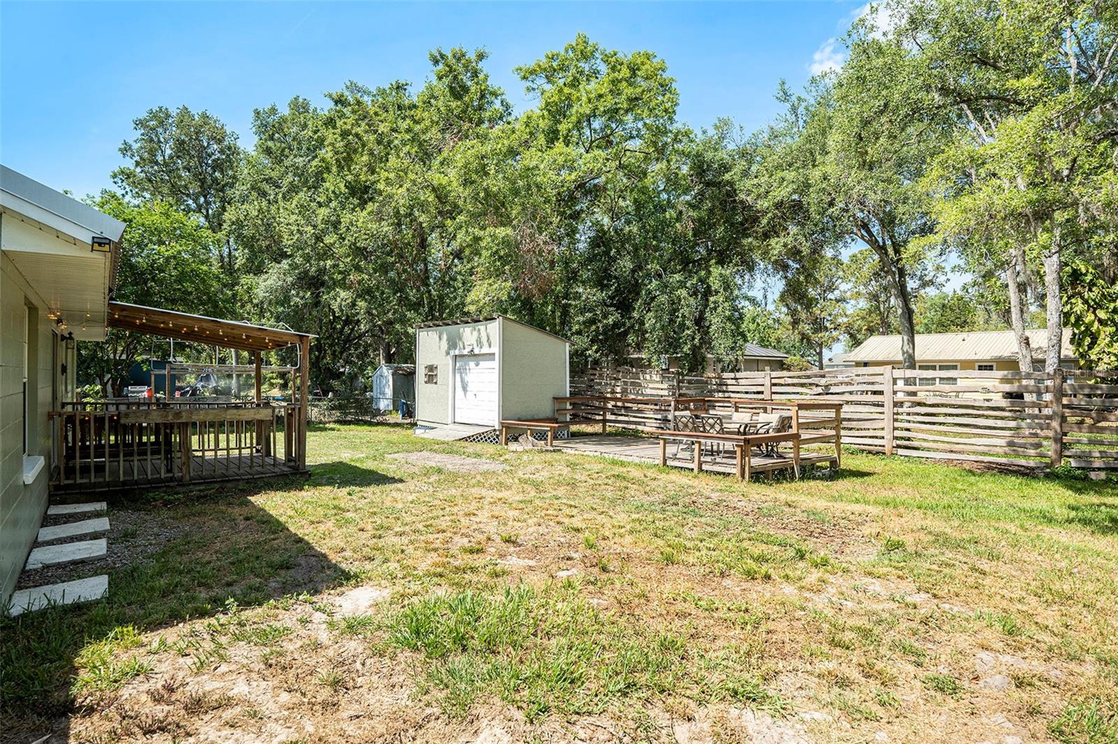 Image 21 of 25 For 12129 Meadow Lane