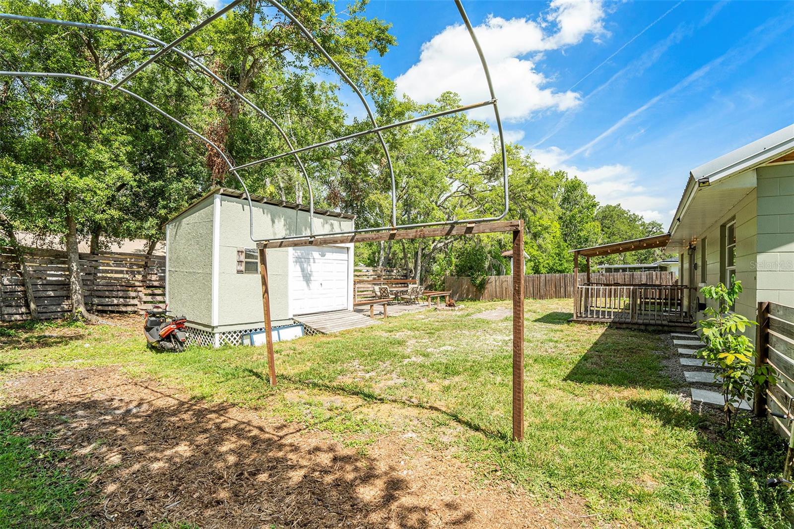 Image 22 of 25 For 12129 Meadow Lane