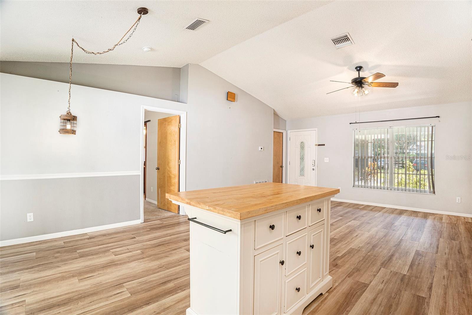 Image 9 of 25 For 12129 Meadow Lane