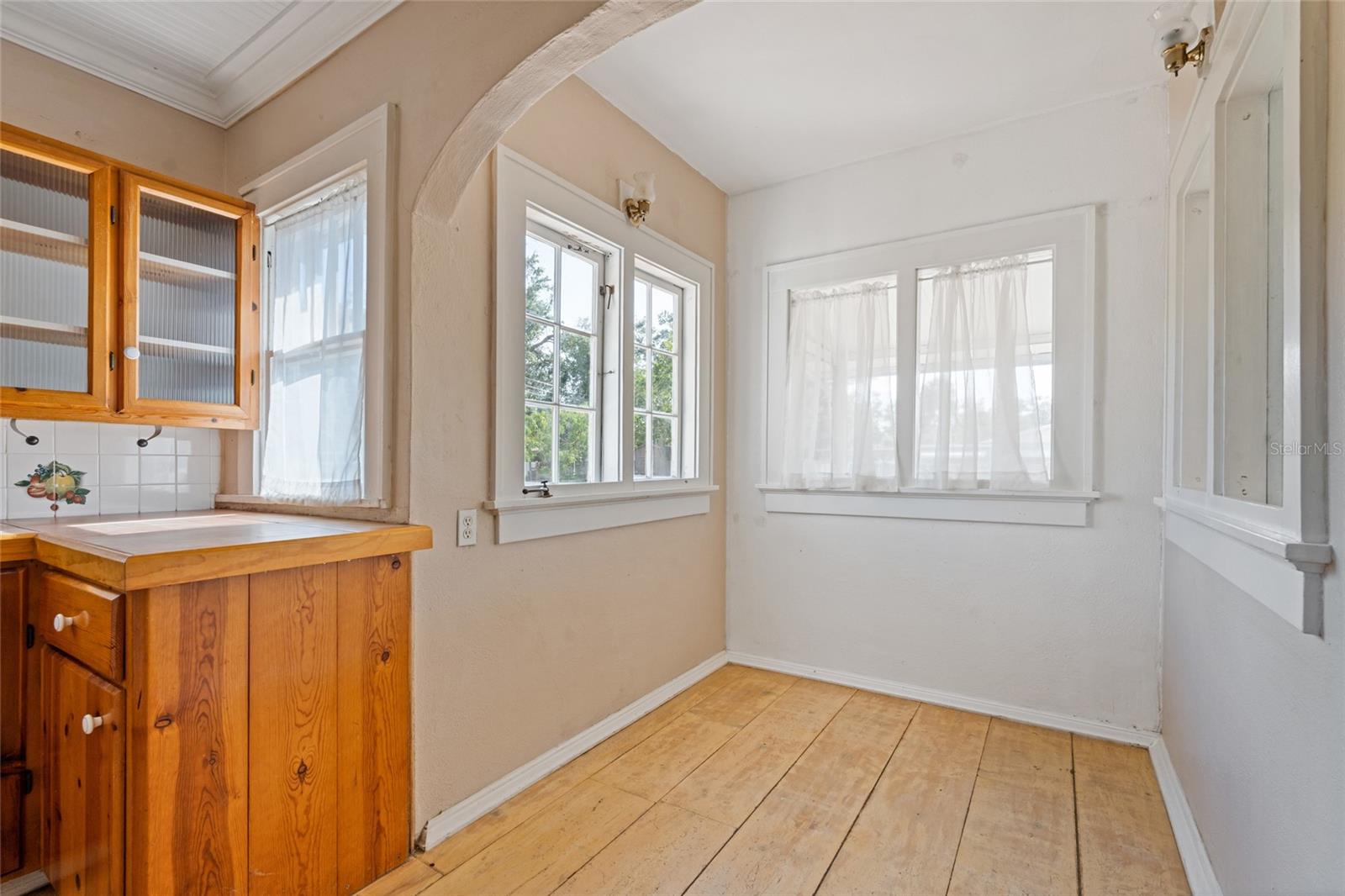 Image 15 of 28 For 6201 6th Street S