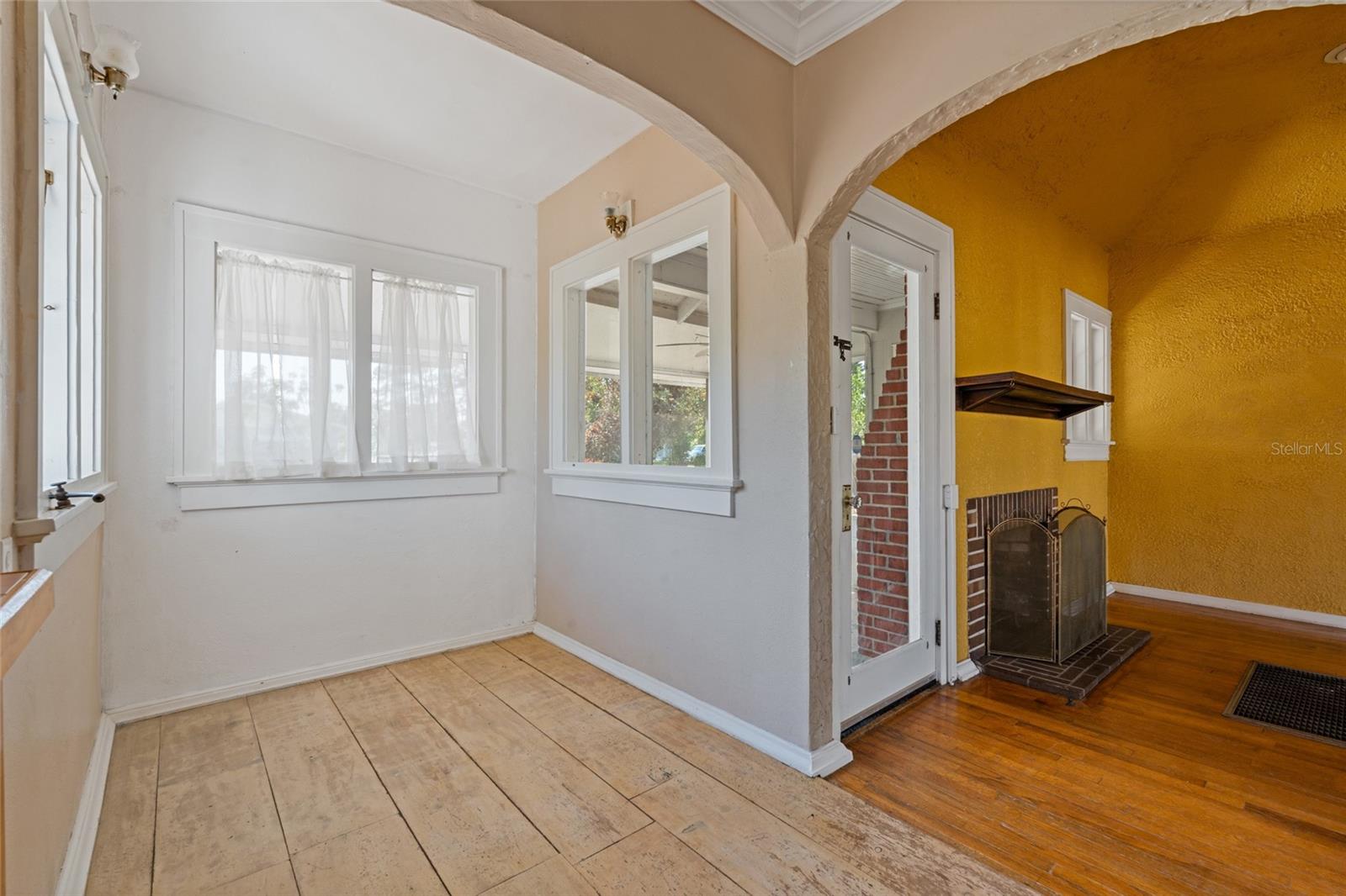Image 16 of 28 For 6201 6th Street S