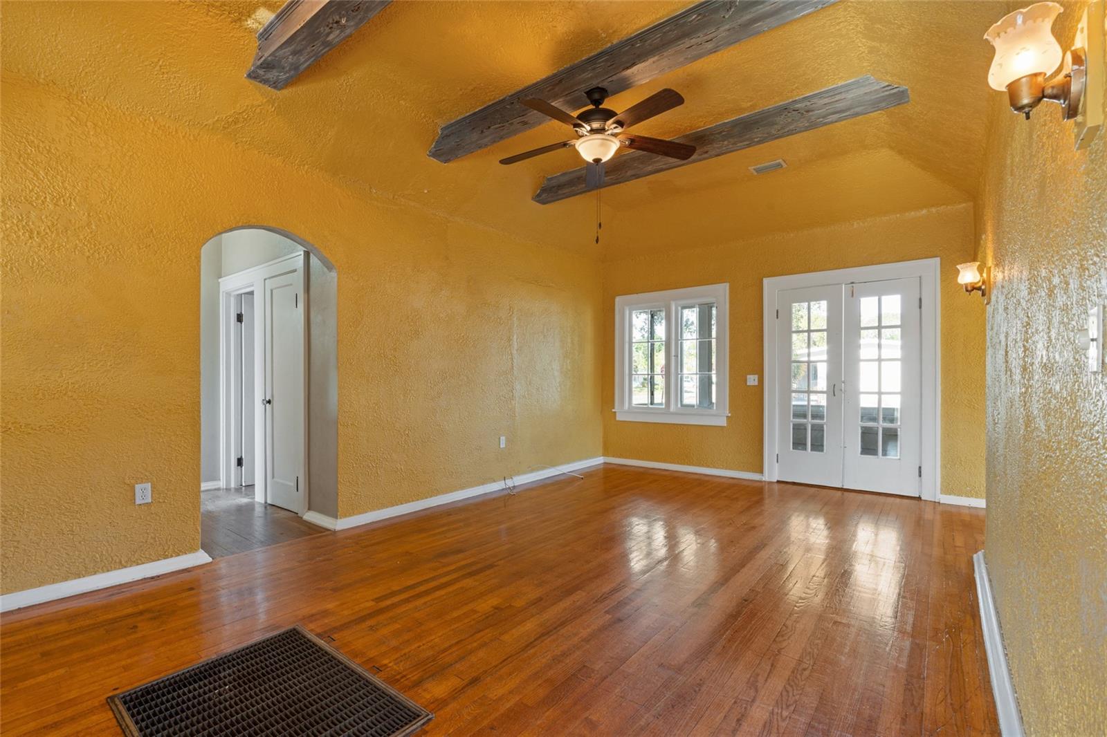 Image 18 of 28 For 6201 6th Street S