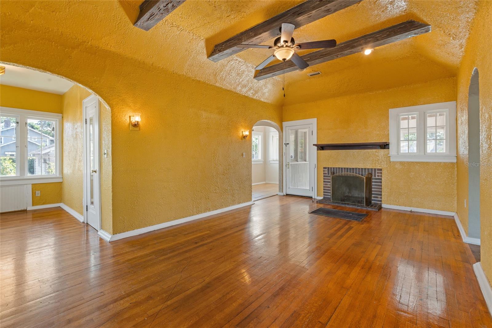 Image 4 of 28 For 6201 6th Street S
