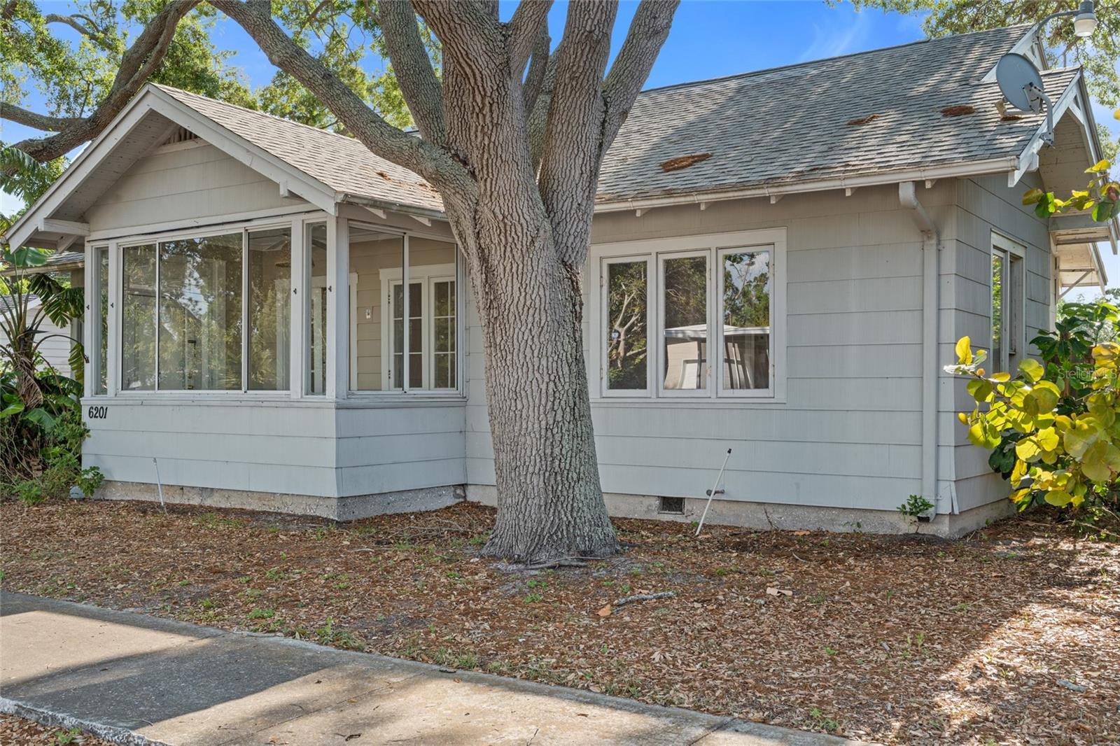 Image 6 of 28 For 6201 6th Street S